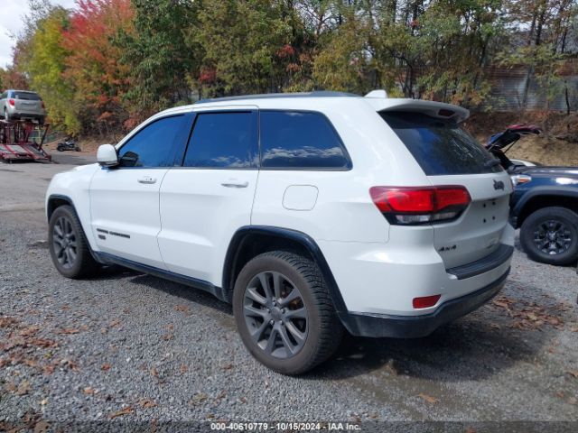 Photo 2 VIN: 1C4RJFBG7GC372235 - JEEP GRAND CHEROKEE 