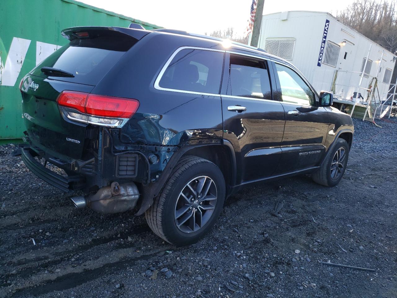 Photo 2 VIN: 1C4RJFBG7JC357208 - JEEP GRAND CHEROKEE LIMITED 