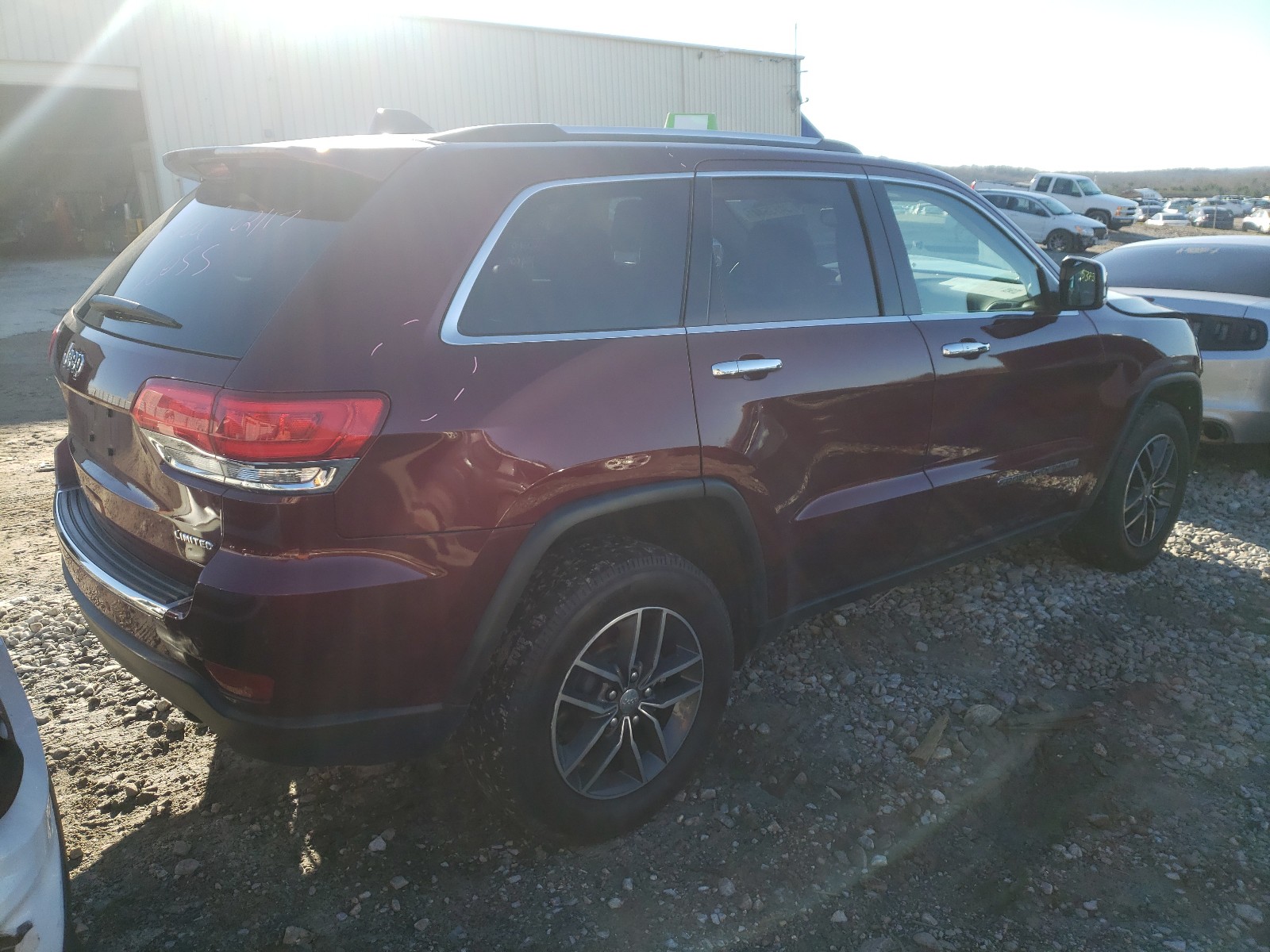 Photo 3 VIN: 1C4RJFBG7JC479714 - JEEP GRAND CHEROKEE 