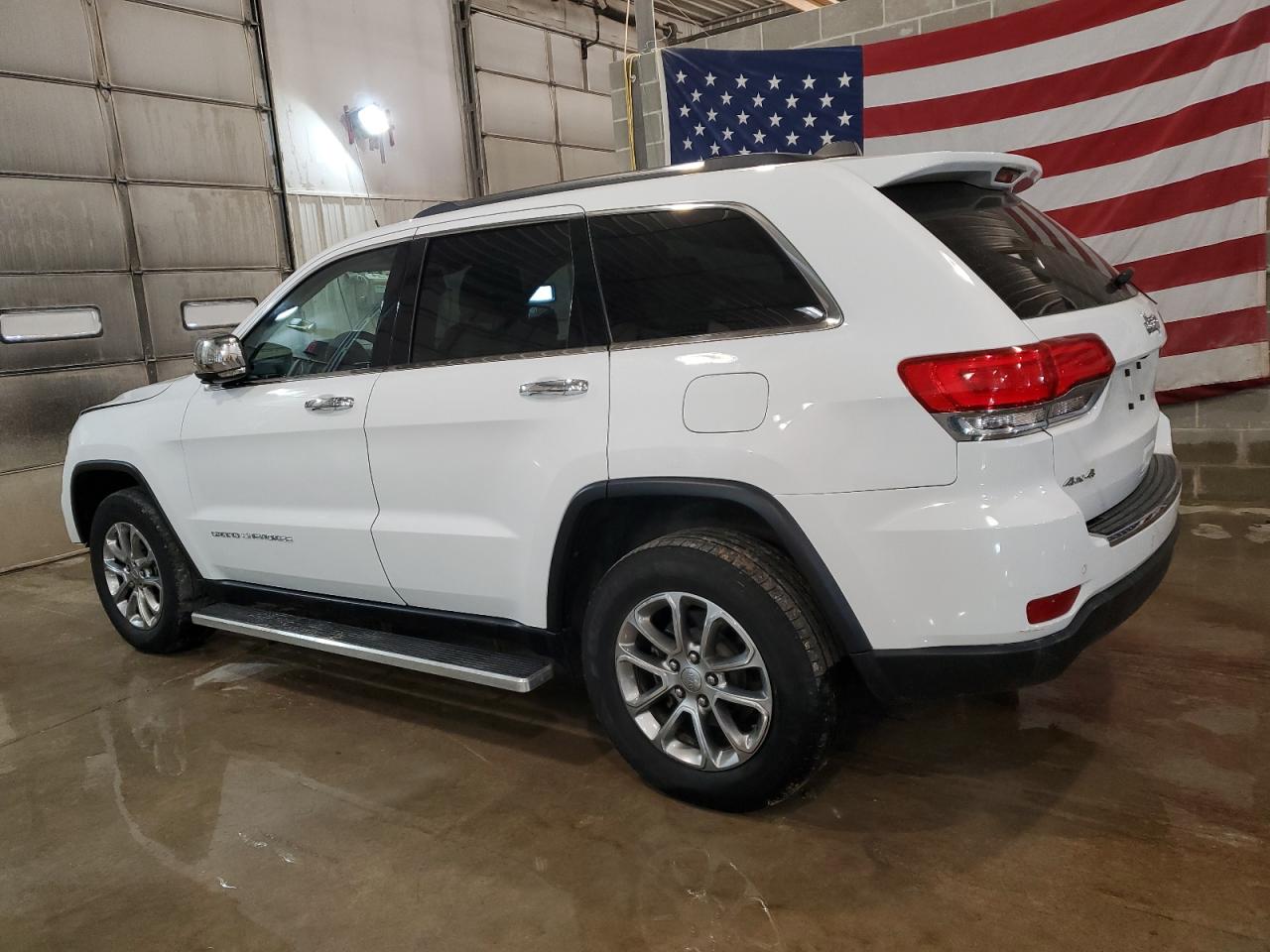 Photo 1 VIN: 1C4RJFBG8FC213352 - JEEP GRAND CHEROKEE 