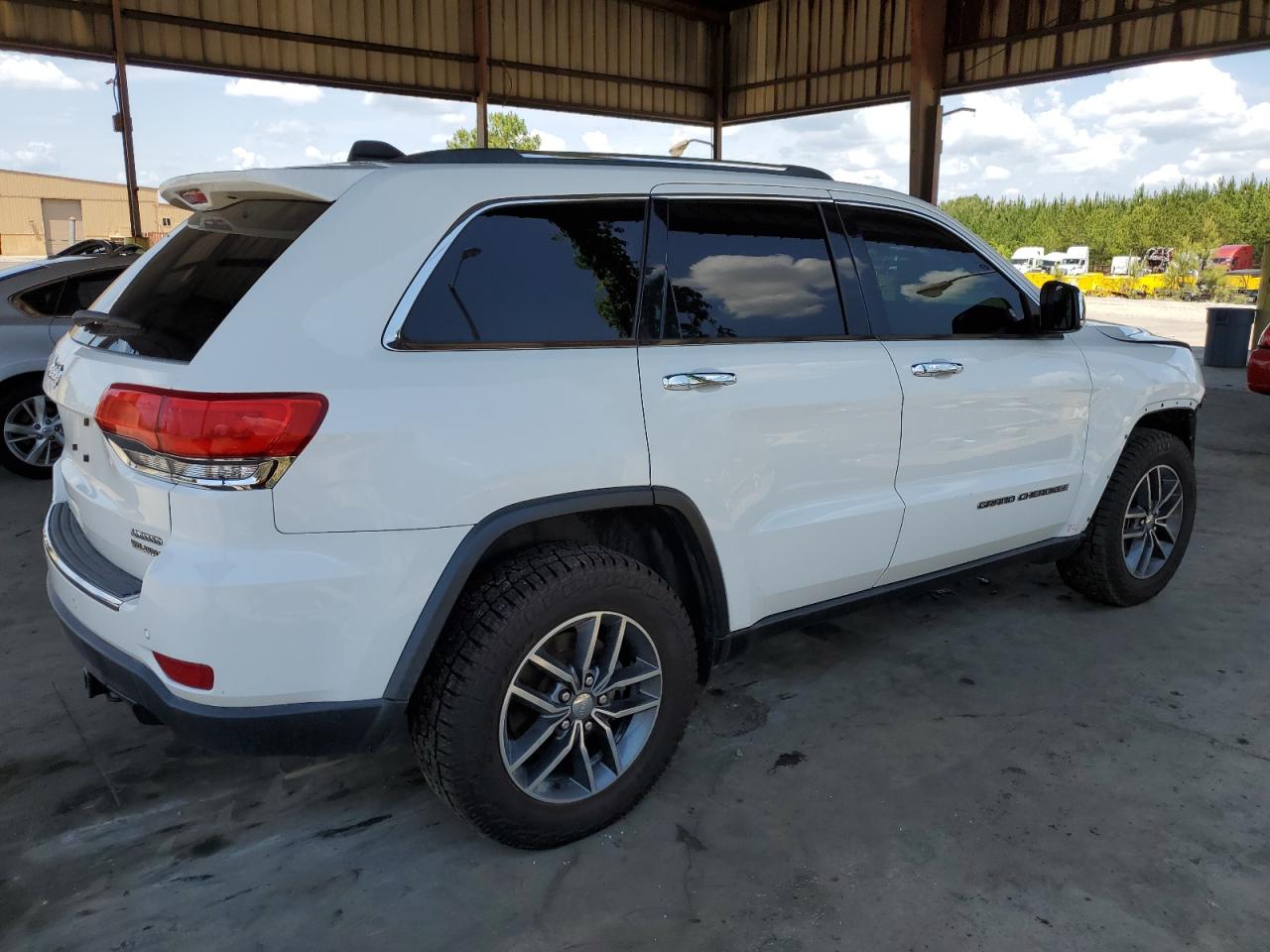 Photo 2 VIN: 1C4RJFBG8HC618324 - JEEP GRAND CHEROKEE 