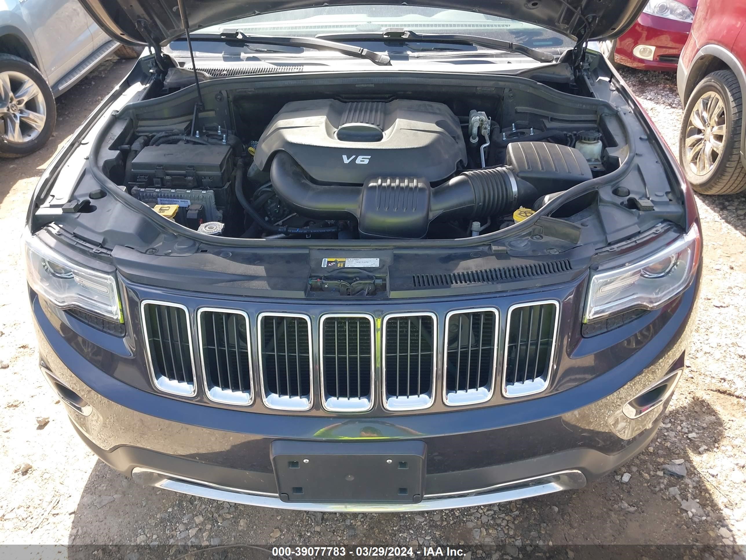 Photo 9 VIN: 1C4RJFBG9FC104544 - JEEP GRAND CHEROKEE 