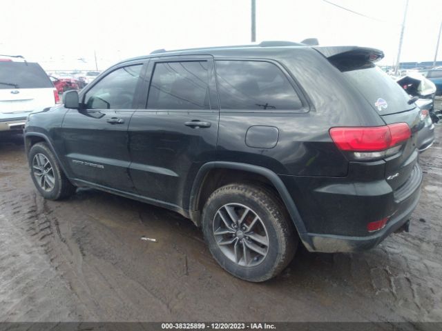 Photo 2 VIN: 1C4RJFBG9HC883401 - JEEP GRAND CHEROKEE 