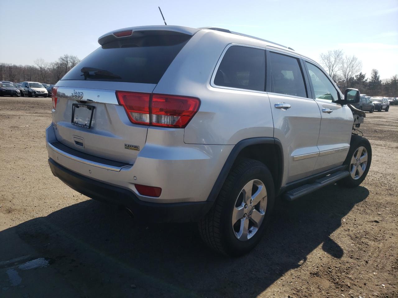 Photo 2 VIN: 1C4RJFBGXDC633076 - JEEP GRAND CHEROKEE 