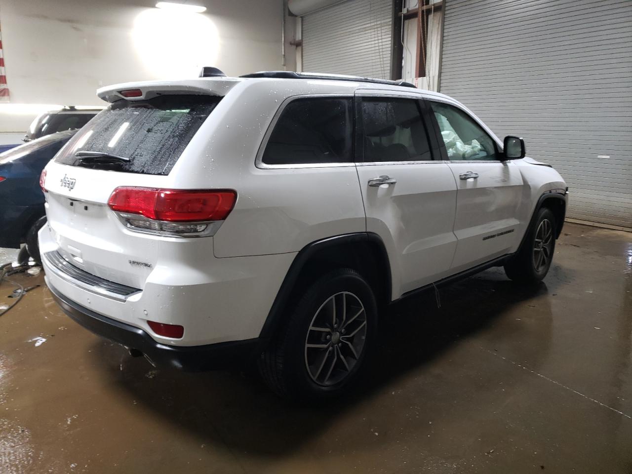 Photo 2 VIN: 1C4RJFBGXJC134354 - JEEP GRAND CHEROKEE 