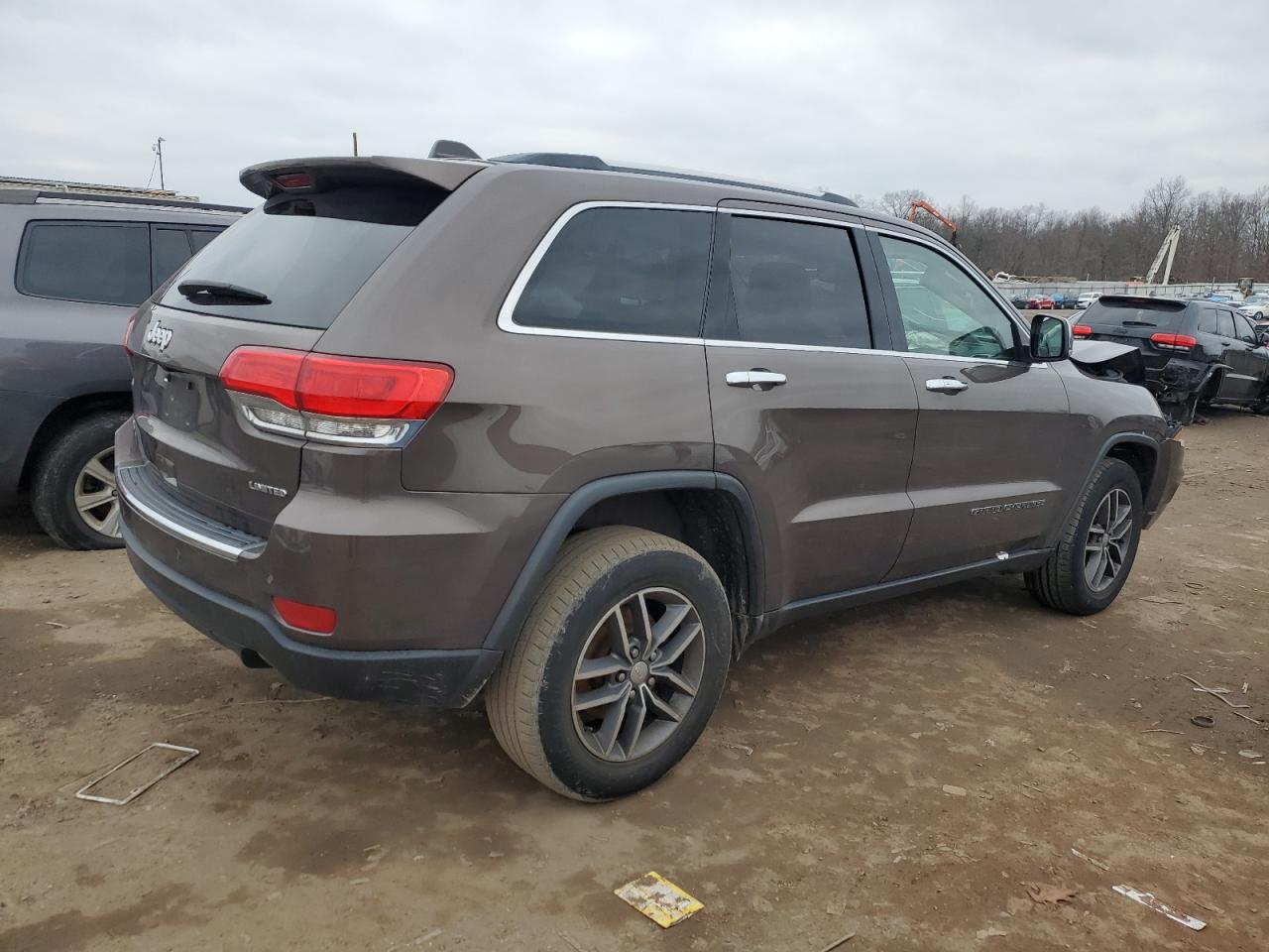 Photo 2 VIN: 1C4RJFBGXJC251495 - JEEP GRAND CHEROKEE 