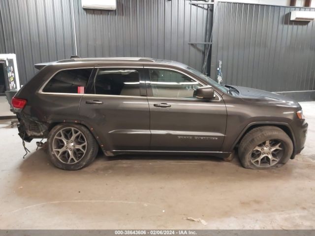 Photo 5 VIN: 1C4RJFBGXJC377940 - JEEP GRAND CHEROKEE 