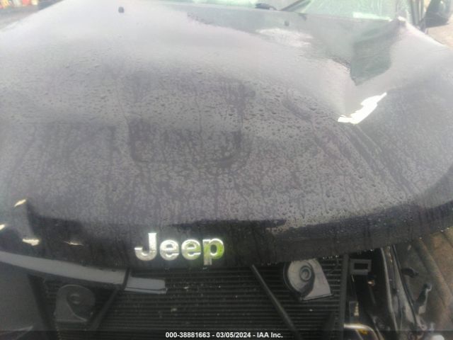 Photo 9 VIN: 1C4RJFBGXLC379352 - JEEP GRAND CHEROKEE 