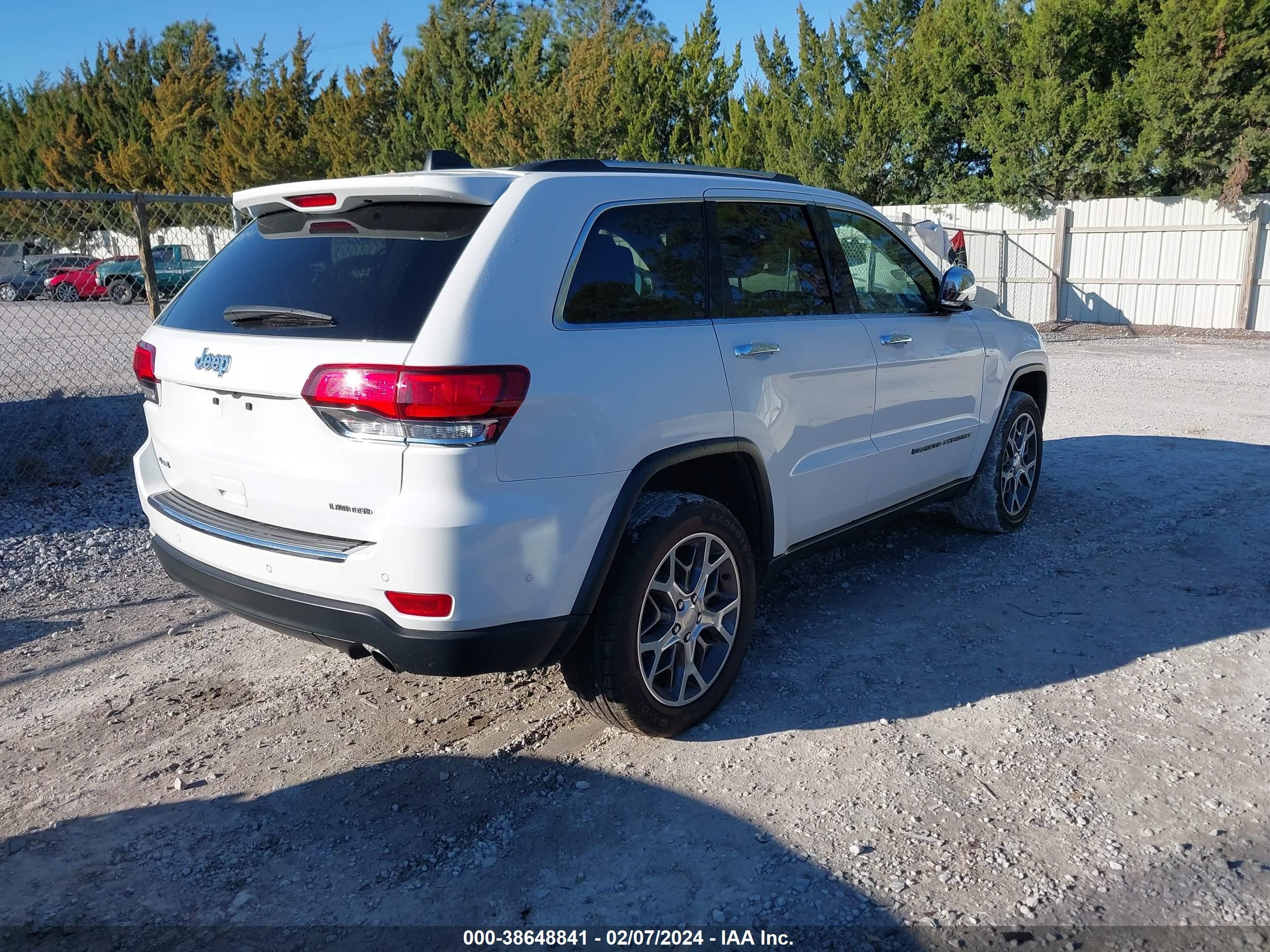 Photo 3 VIN: 1C4RJFBGXNC123716 - JEEP GRAND CHEROKEE 