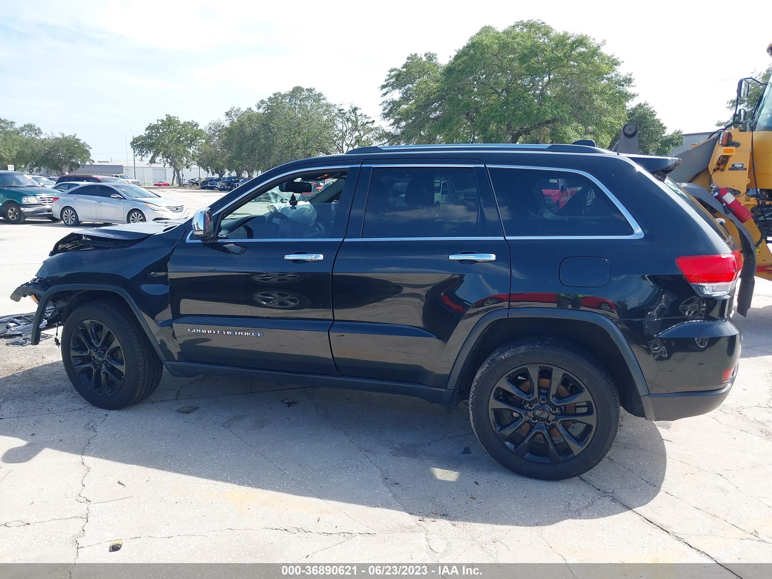 Photo 13 VIN: 1C4RJFBT1EC163115 - JEEP GRAND CHEROKEE 