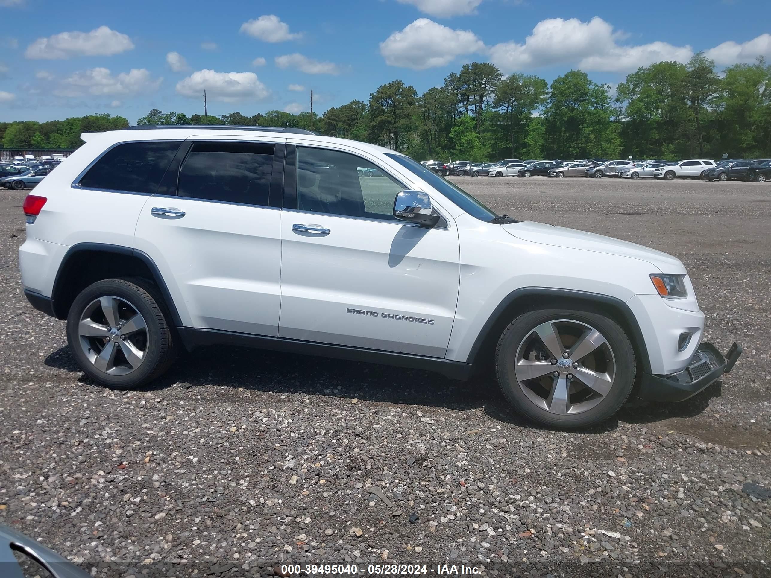 Photo 12 VIN: 1C4RJFBT2GC316183 - JEEP GRAND CHEROKEE 