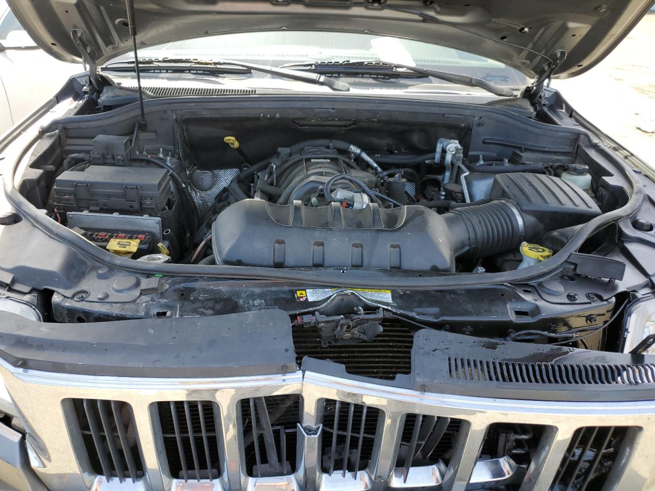 Photo 11 VIN: 1C4RJFBT3CC103379 - JEEP GRAND CHEROKEE 