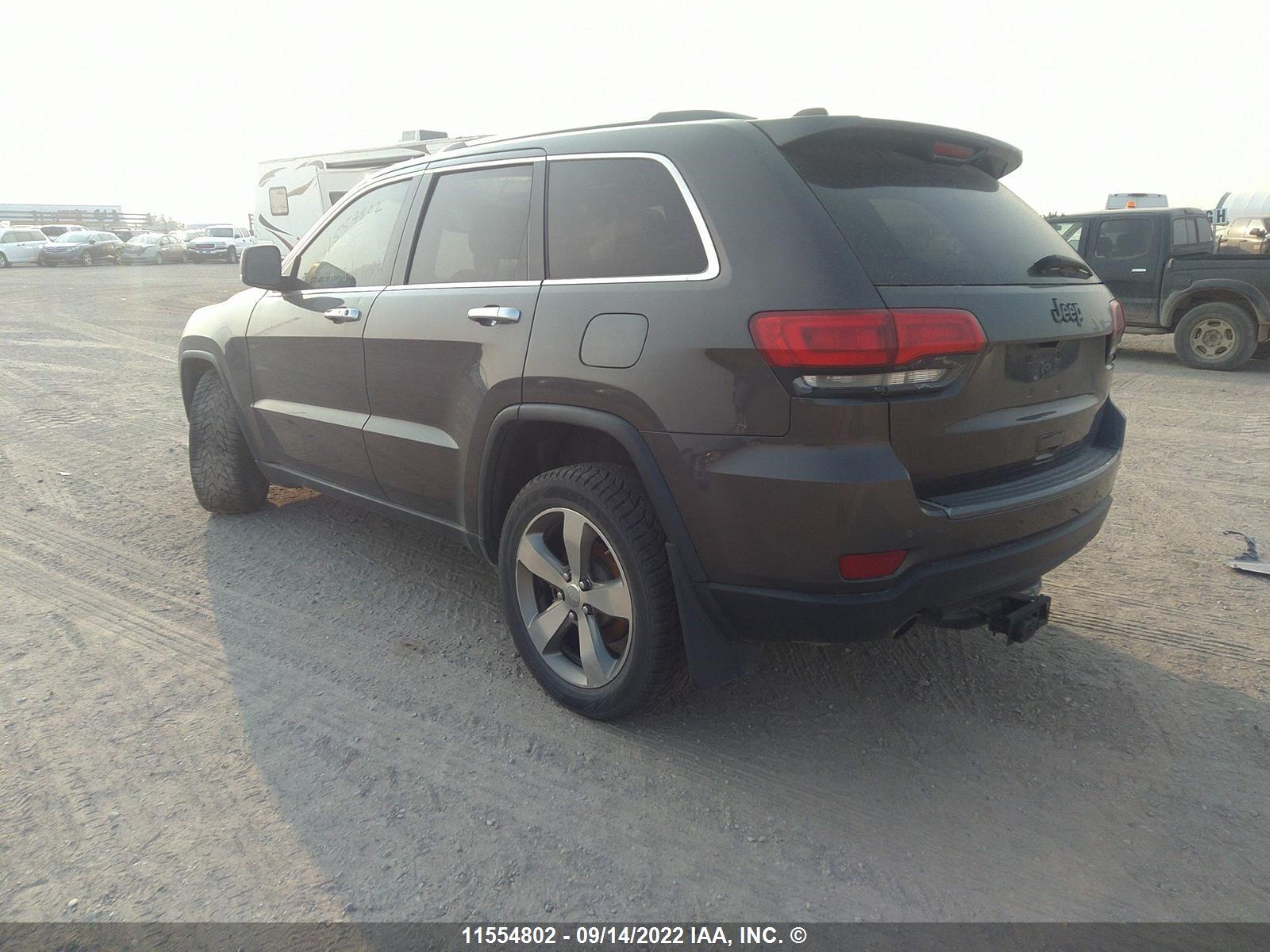 Photo 2 VIN: 1C4RJFBTXFC799792 - JEEP GRAND CHEROKEE 