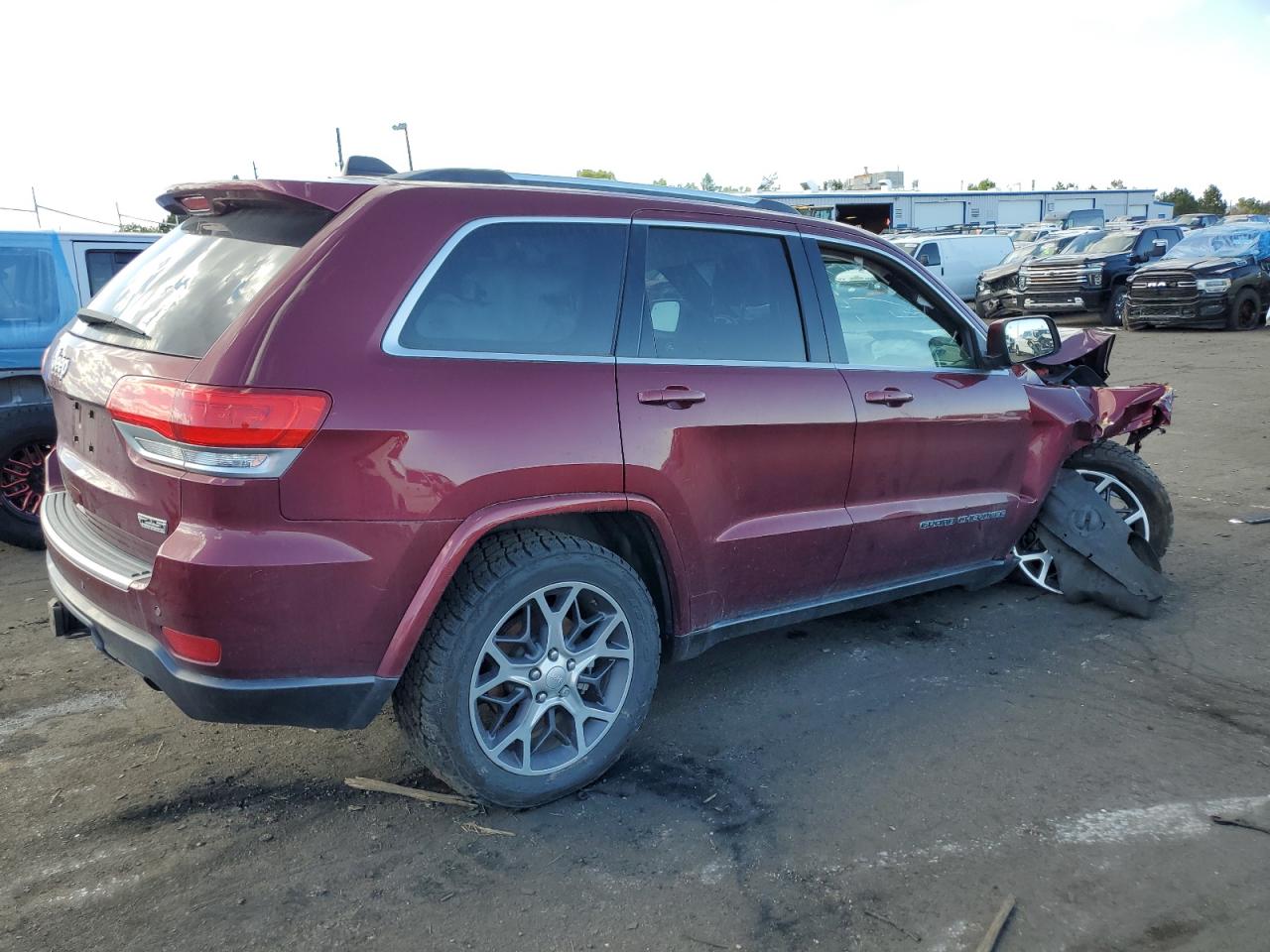 Photo 2 VIN: 1C4RJFBTXJC205338 - JEEP GRAND CHEROKEE 