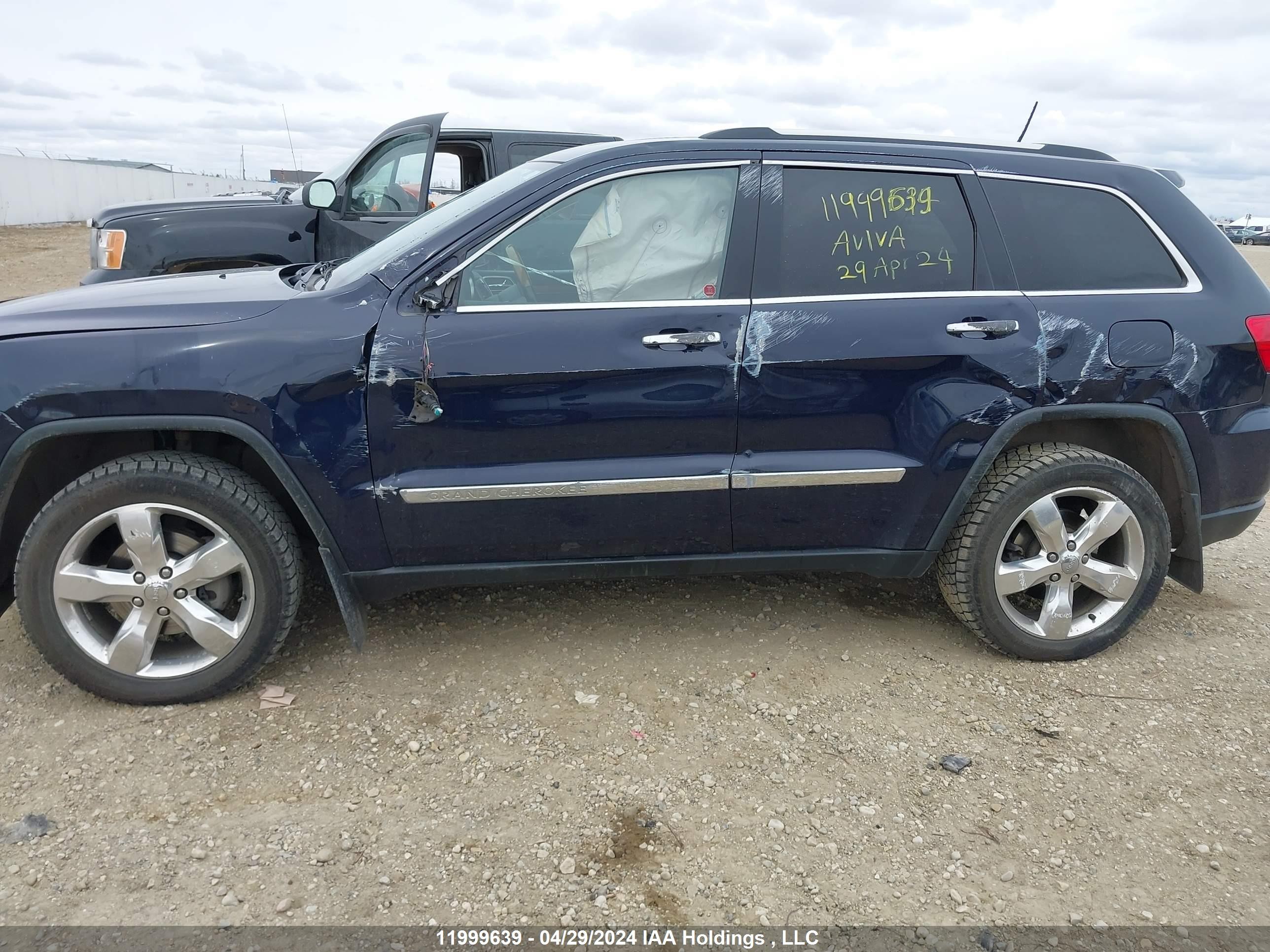 Photo 13 VIN: 1C4RJFCG1DC626094 - JEEP GRAND CHEROKEE 