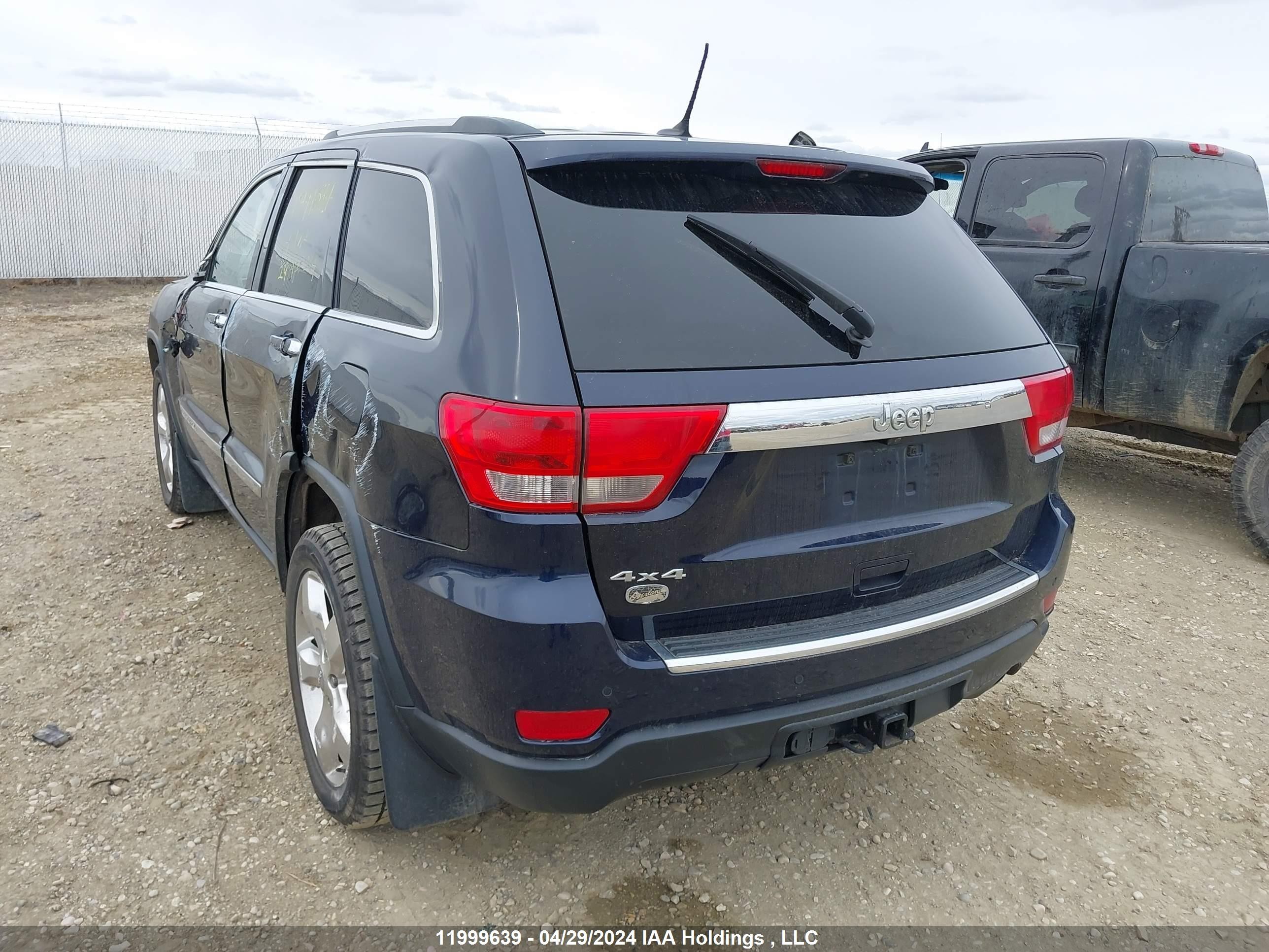 Photo 2 VIN: 1C4RJFCG1DC626094 - JEEP GRAND CHEROKEE 