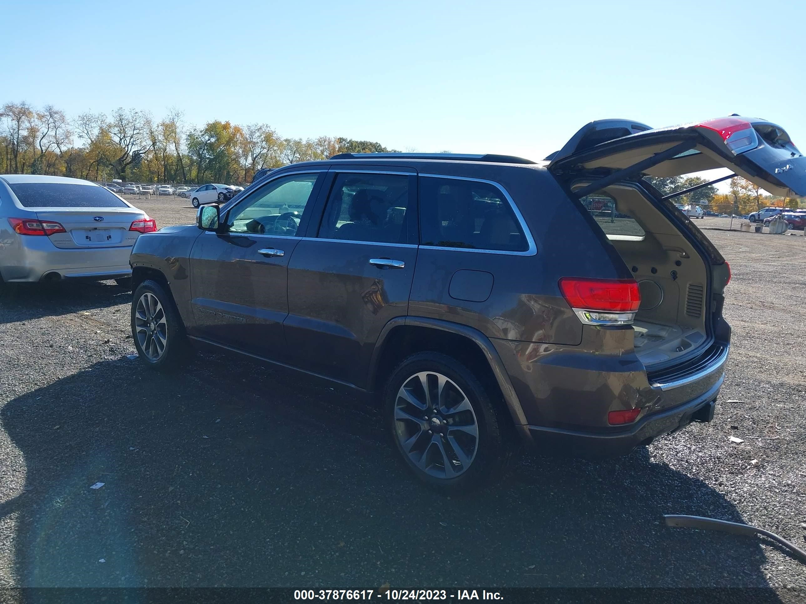 Photo 2 VIN: 1C4RJFCG1HC728758 - JEEP GRAND CHEROKEE 