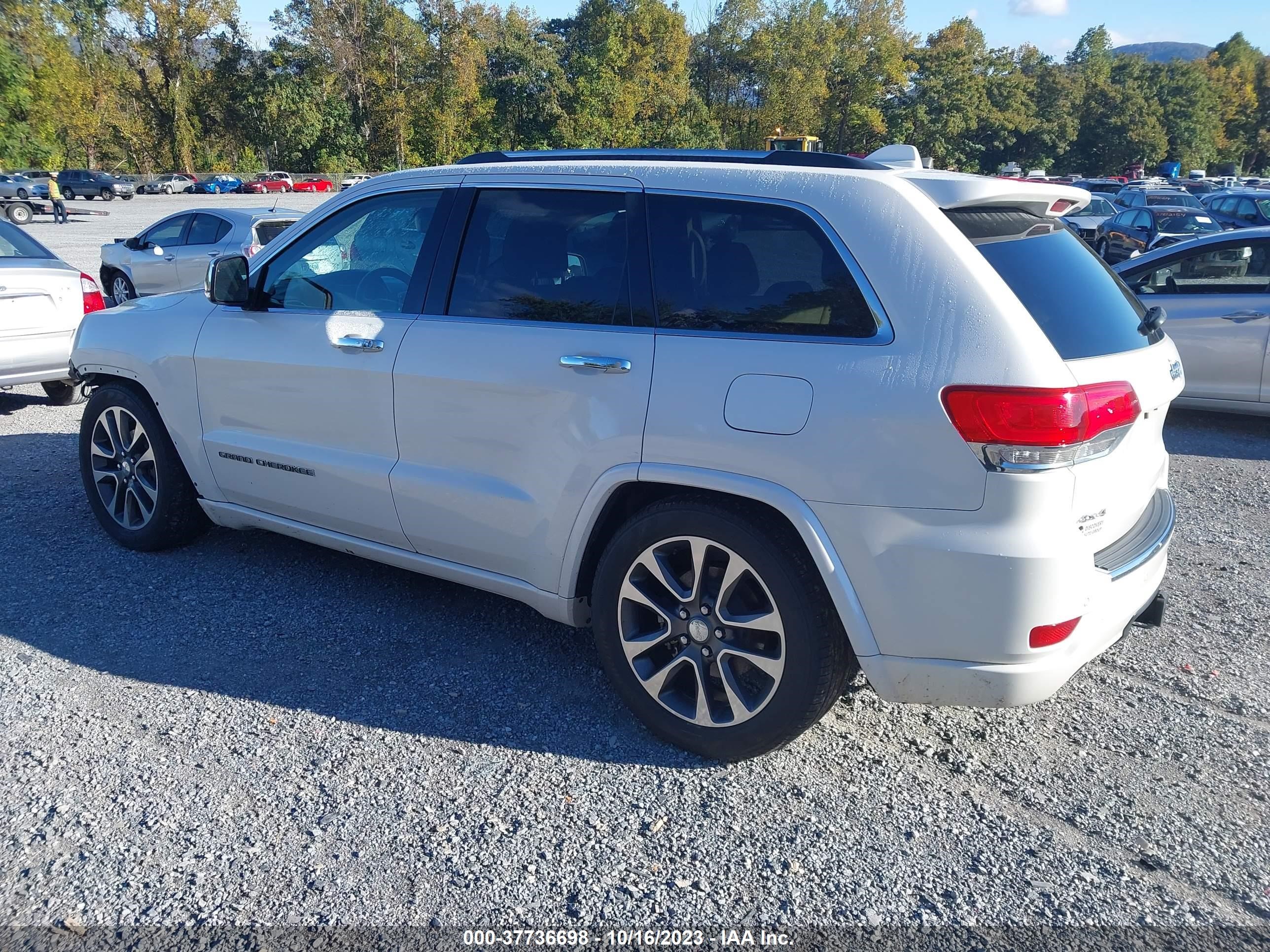 Photo 2 VIN: 1C4RJFCG2JC149137 - JEEP GRAND CHEROKEE 