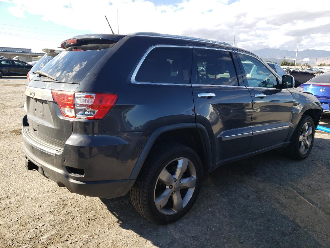 Photo 2 VIN: 1C4RJFCG3CC207937 - JEEP GRAND CHEROKEE 