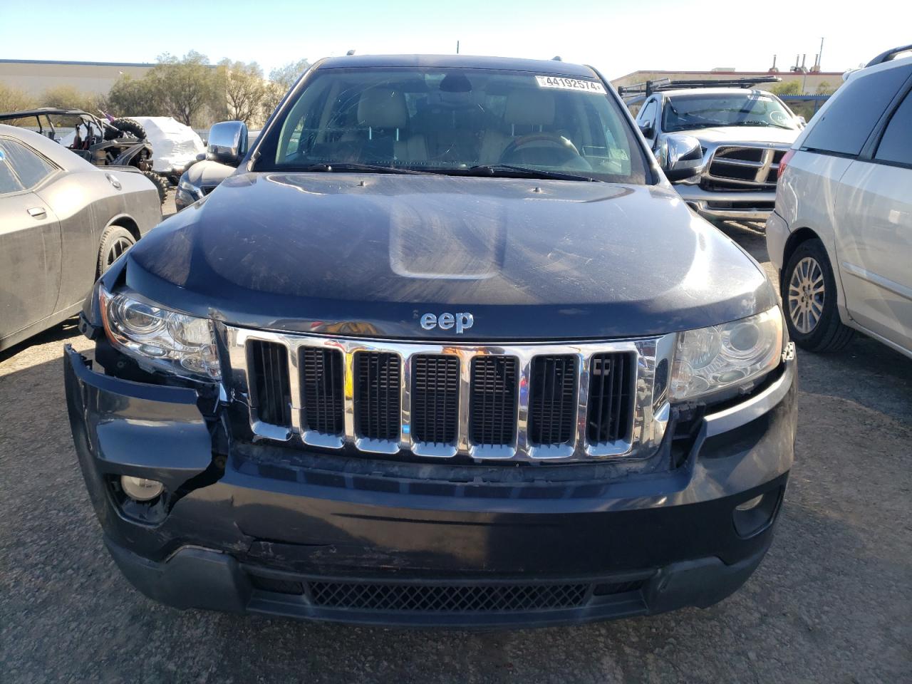 Photo 4 VIN: 1C4RJFCG3CC207937 - JEEP GRAND CHEROKEE 