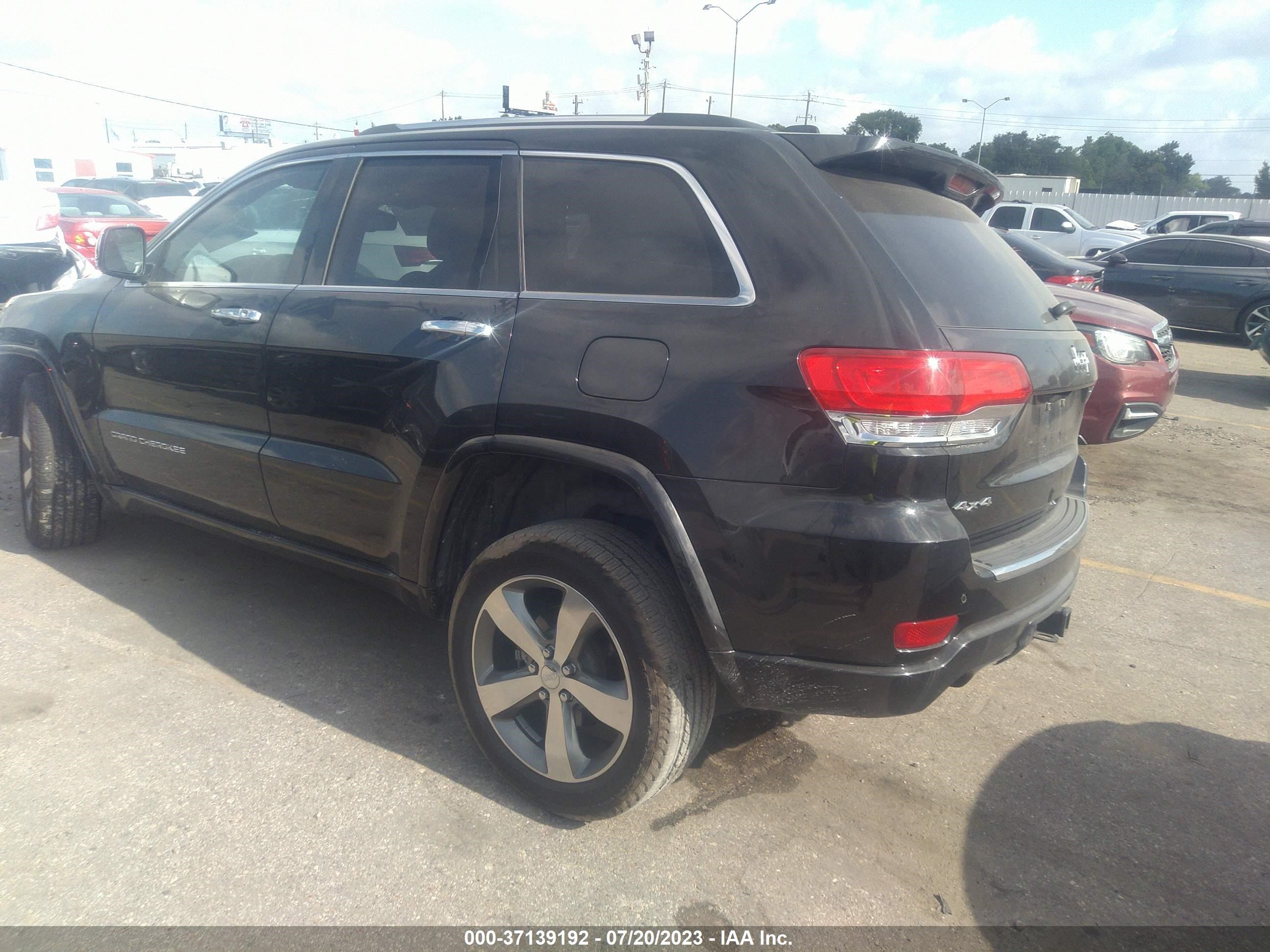 Photo 2 VIN: 1C4RJFCG3FC740942 - JEEP GRAND CHEROKEE 