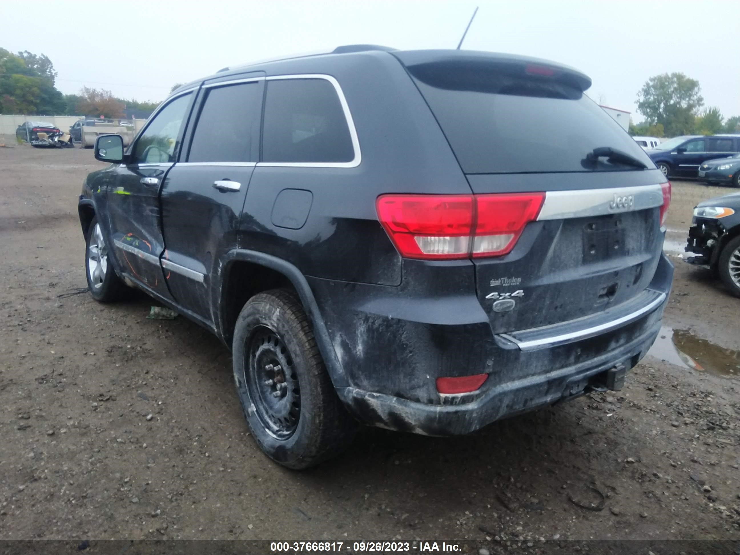 Photo 2 VIN: 1C4RJFCG4CC239182 - JEEP GRAND CHEROKEE 