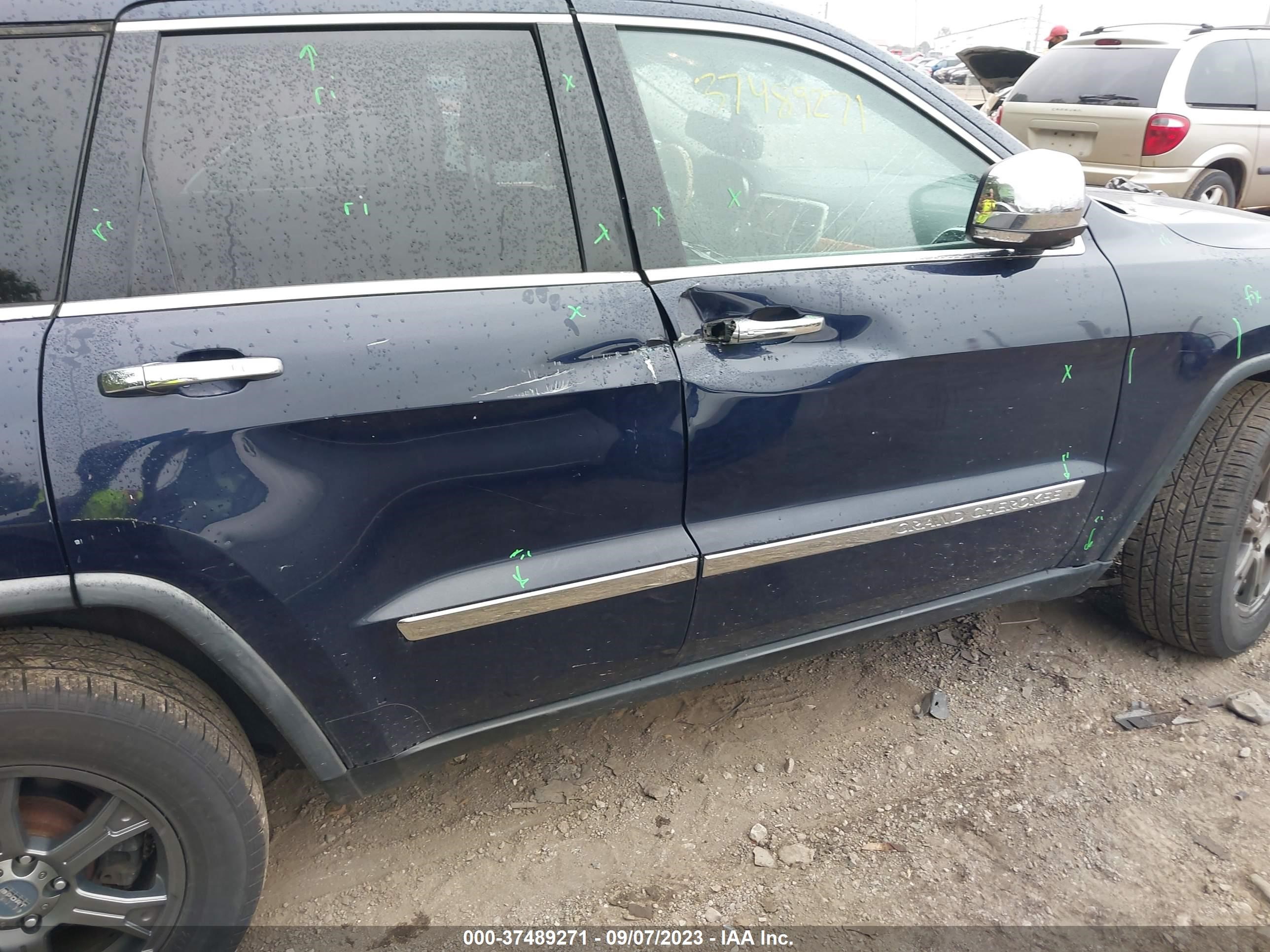 Photo 5 VIN: 1C4RJFCG5CC174942 - JEEP GRAND CHEROKEE 