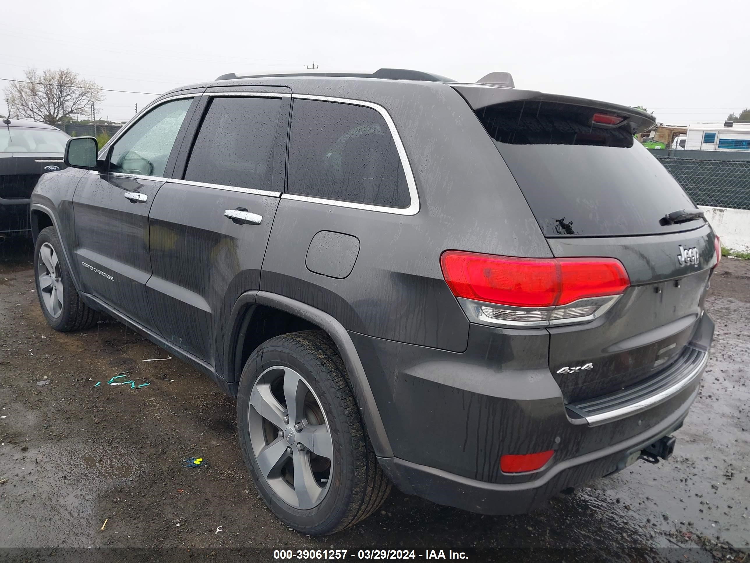 Photo 2 VIN: 1C4RJFCG5FC136888 - JEEP GRAND CHEROKEE 