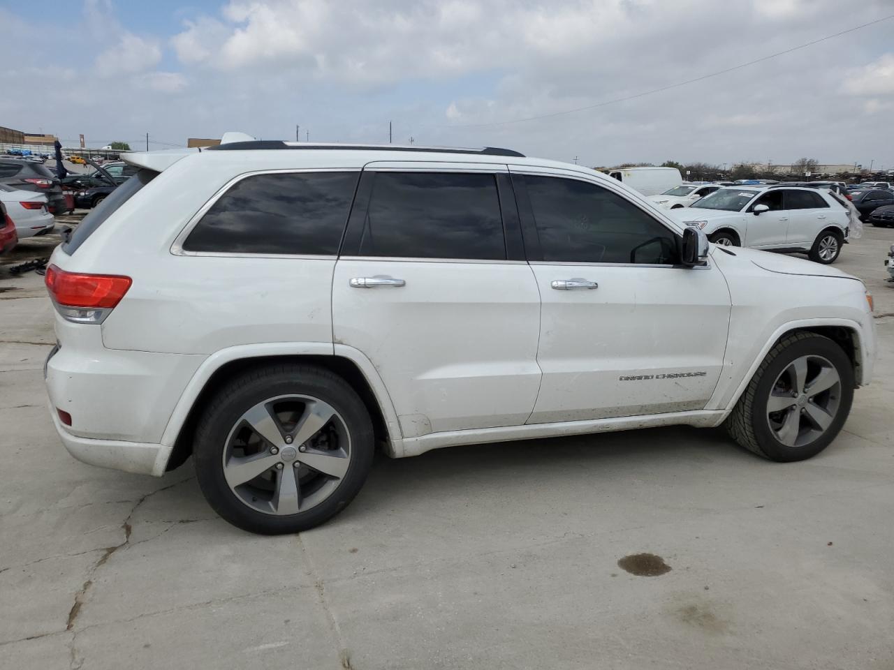 Photo 2 VIN: 1C4RJFCG5FC609818 - JEEP GRAND CHEROKEE 