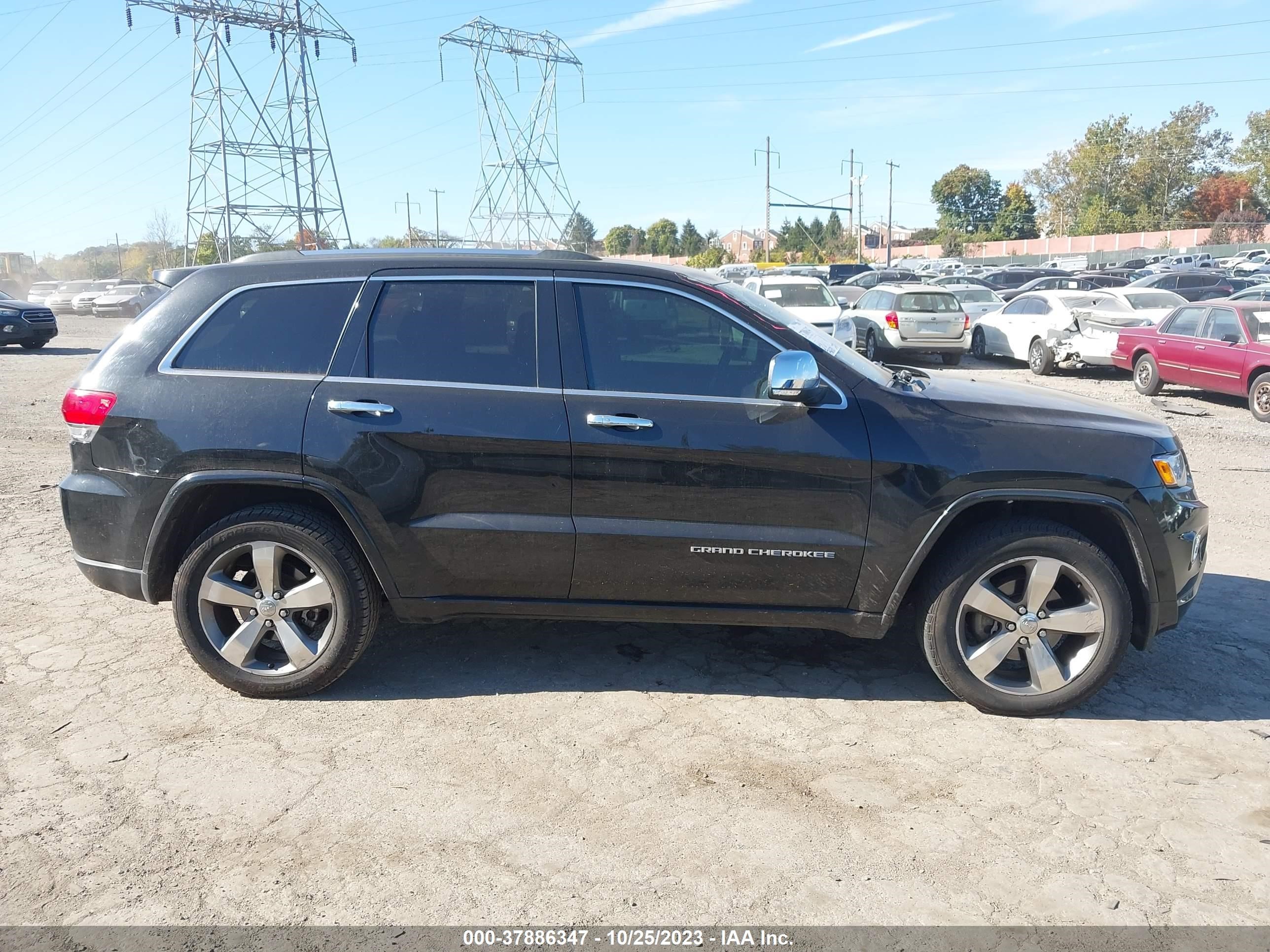 Photo 12 VIN: 1C4RJFCG5FC846700 - JEEP GRAND CHEROKEE 