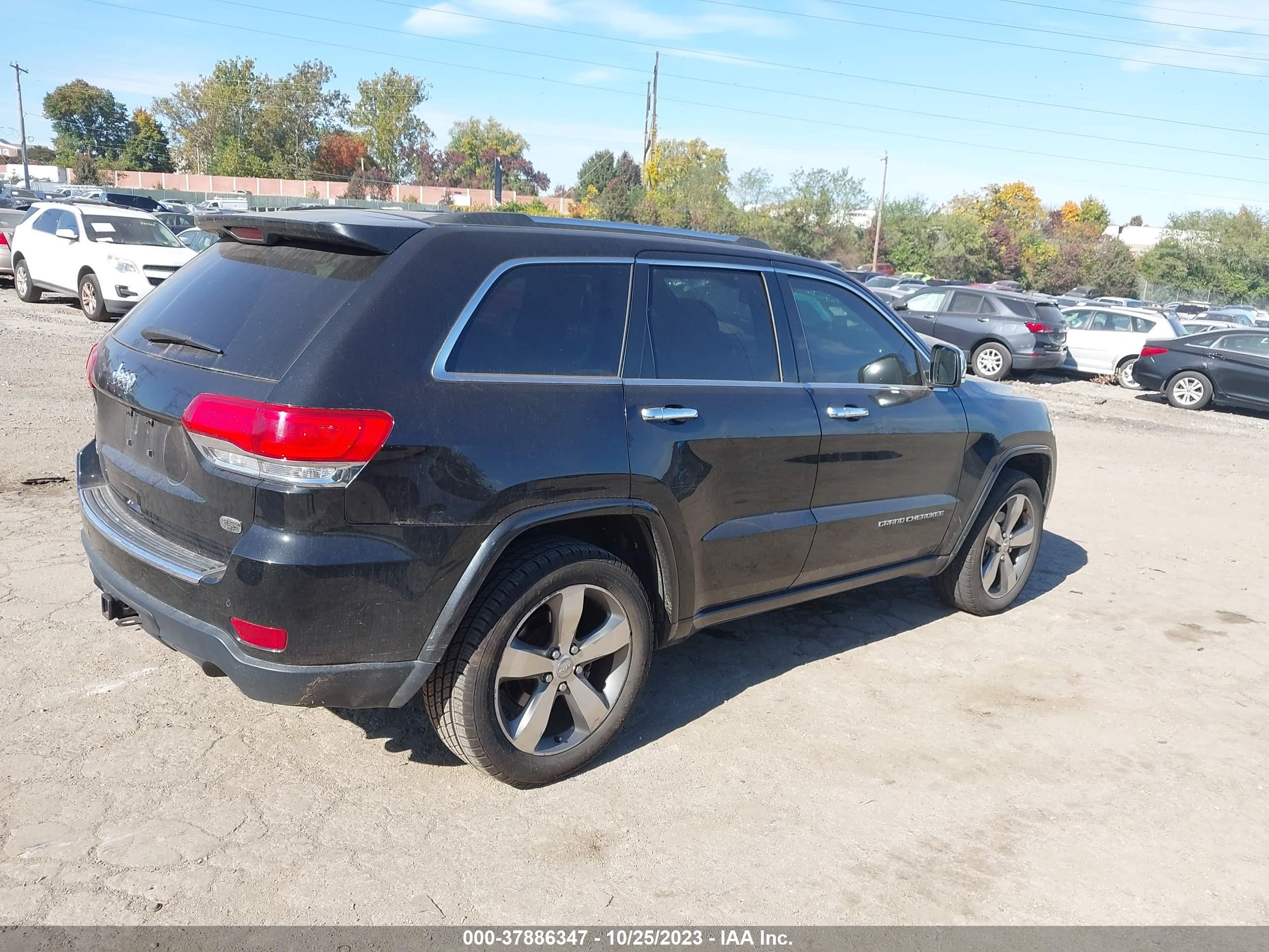 Photo 3 VIN: 1C4RJFCG5FC846700 - JEEP GRAND CHEROKEE 