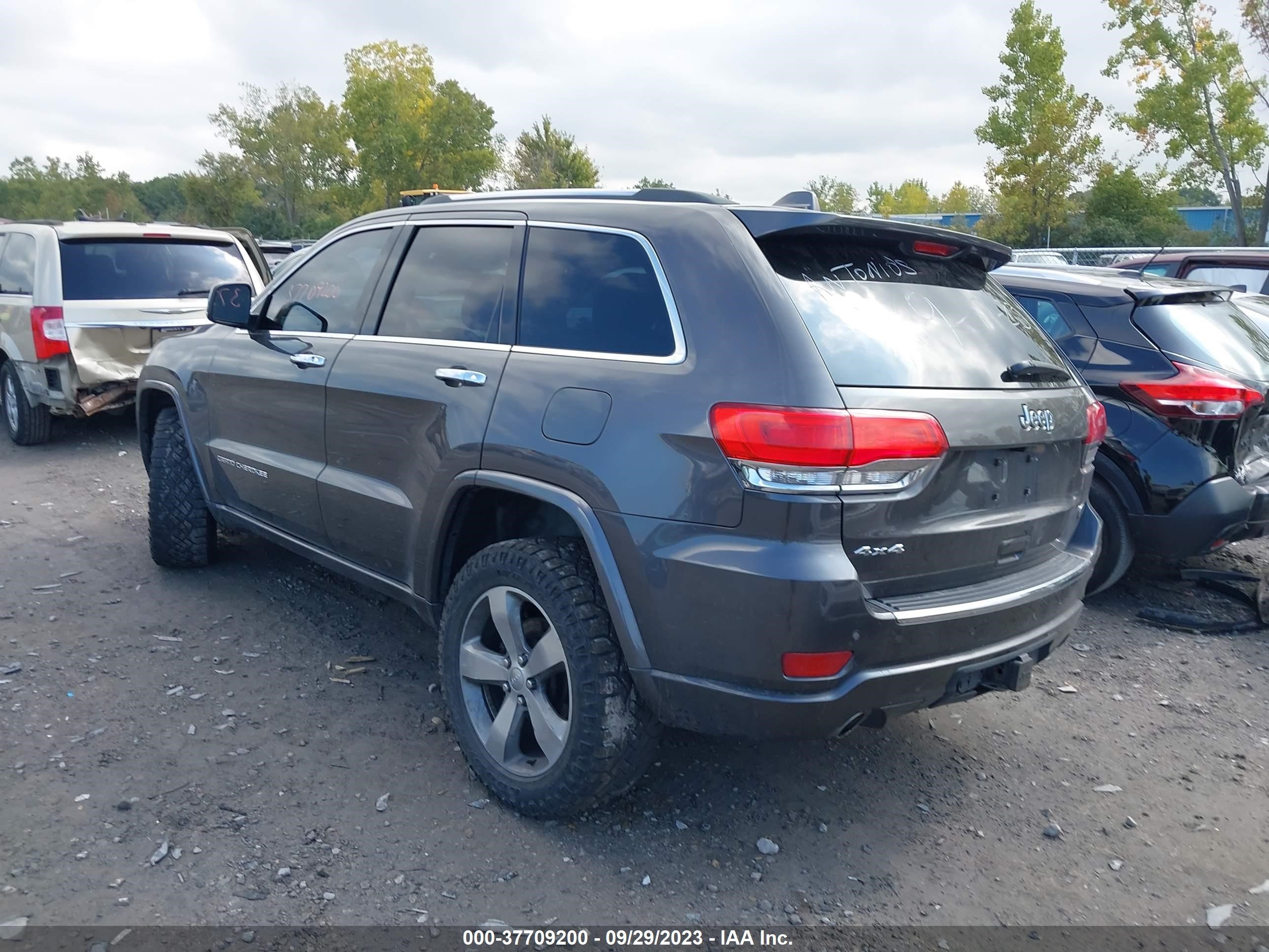 Photo 2 VIN: 1C4RJFCG6EC146621 - JEEP GRAND CHEROKEE 