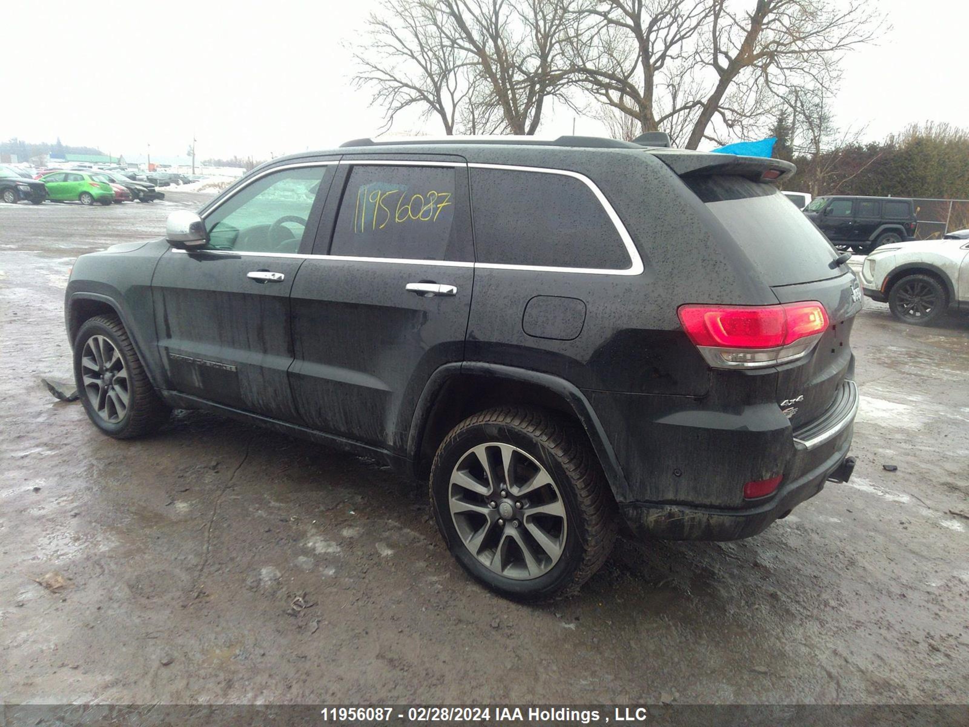 Photo 2 VIN: 1C4RJFCG8JC256175 - JEEP GRAND CHEROKEE 