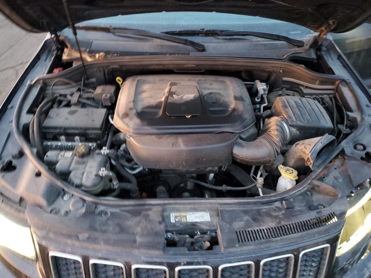 Photo 11 VIN: 1C4RJFCG9GC343589 - JEEP GRAND CHEROKEE 