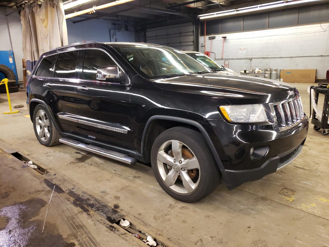 Photo 3 VIN: 1C4RJFCT1CC287607 - JEEP GRAND CHEROKEE 