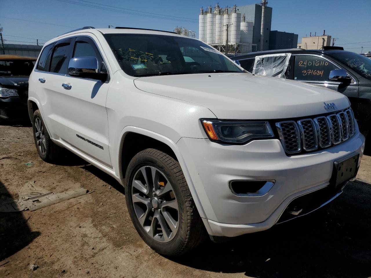 Photo 3 VIN: 1C4RJFCT7JC113487 - JEEP GRAND CHEROKEE 