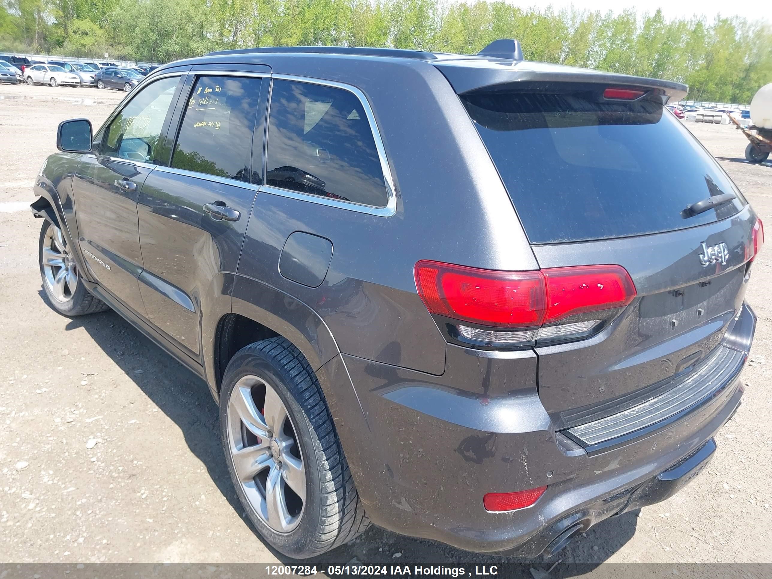 Photo 2 VIN: 1C4RJFDJ1EC189306 - JEEP GRAND CHEROKEE 