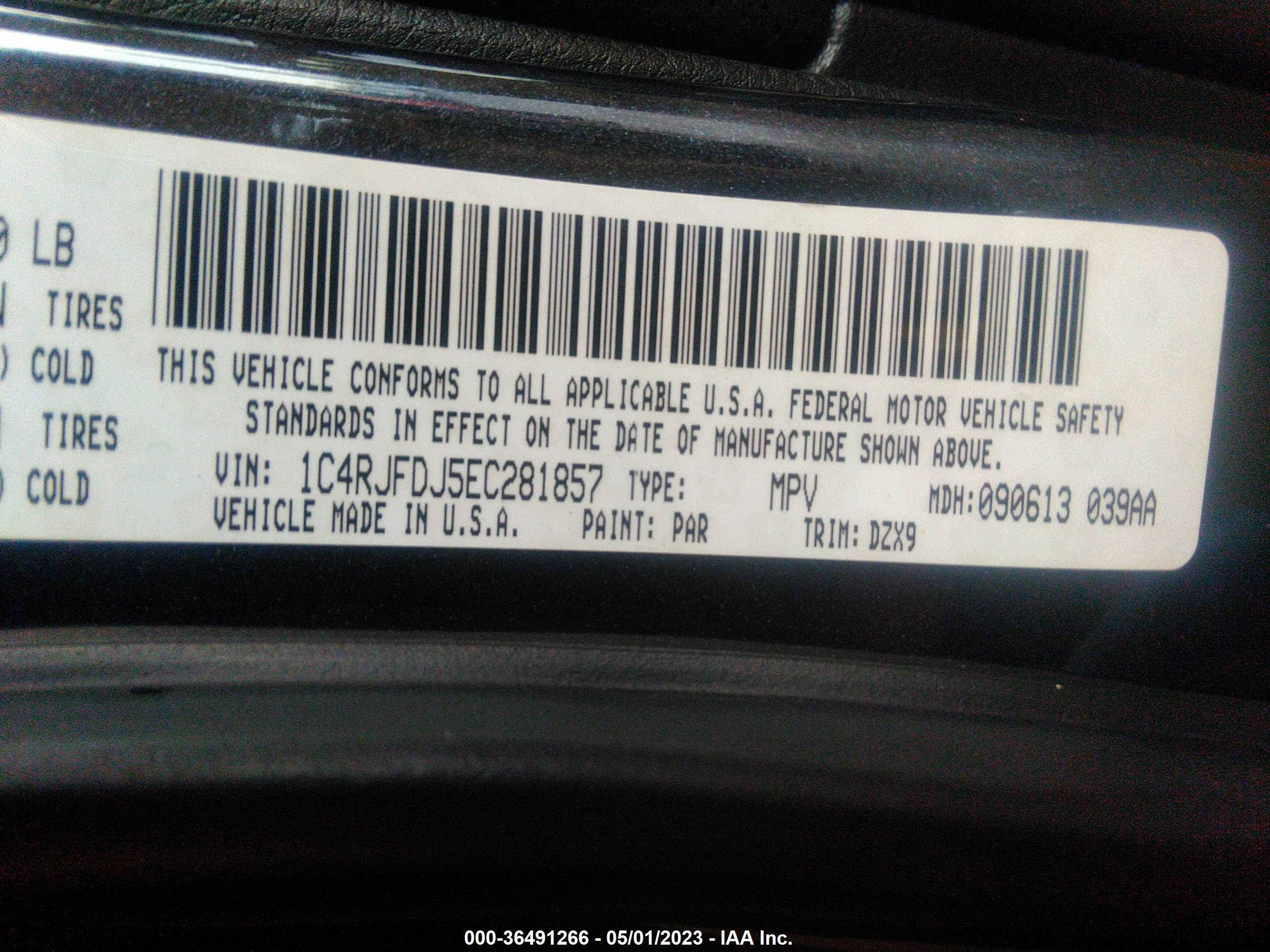 Photo 8 VIN: 1C4RJFDJ5EC281857 - JEEP GRAND CHEROKEE 