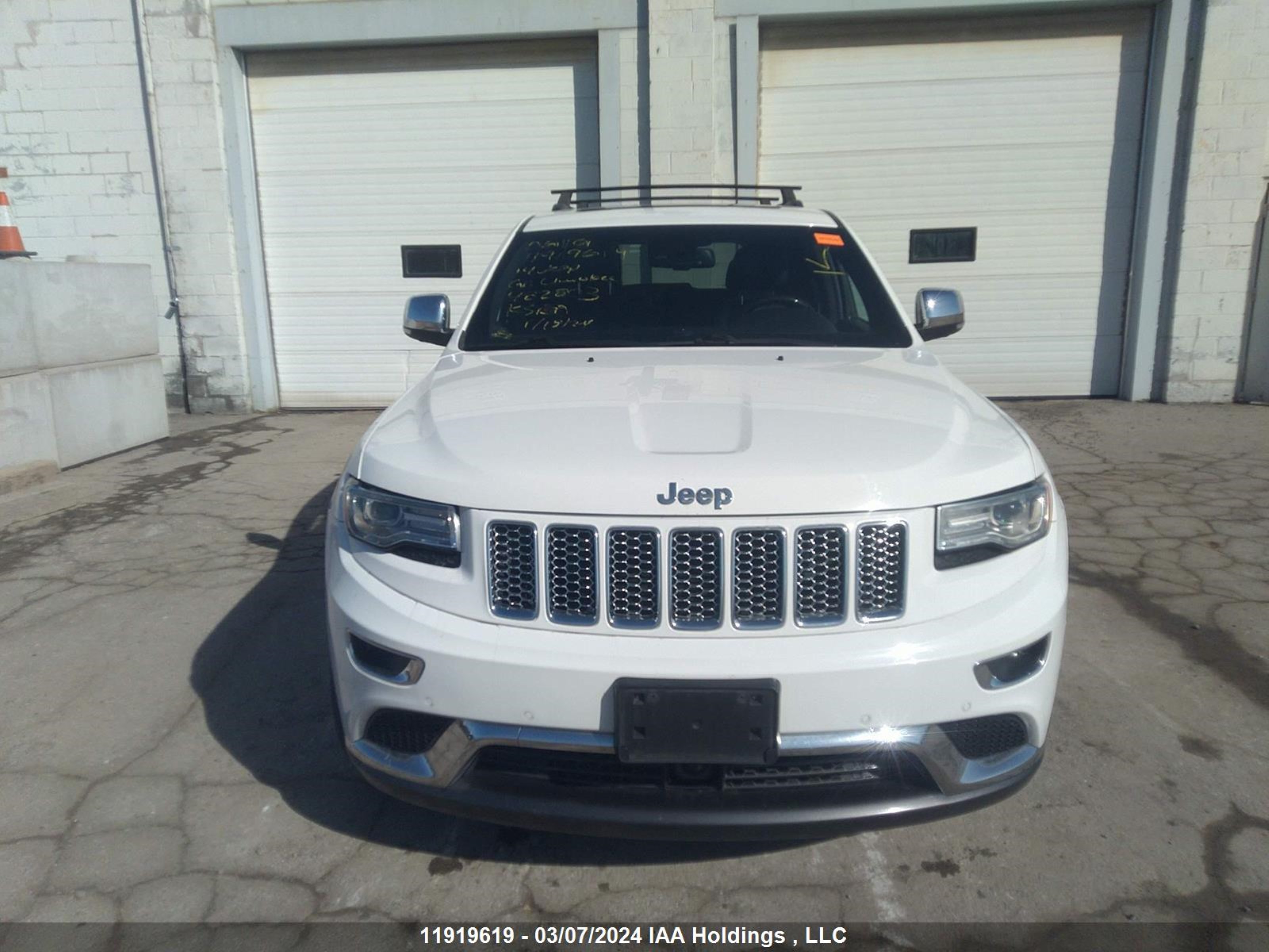 Photo 11 VIN: 1C4RJFJM3EC482803 - JEEP GRAND CHEROKEE 