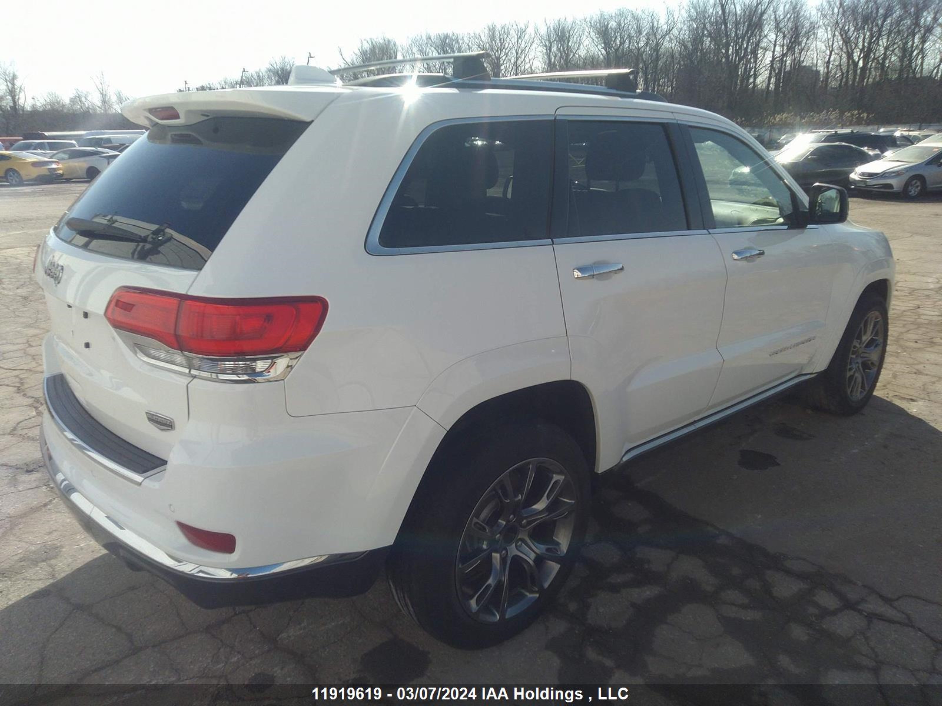 Photo 3 VIN: 1C4RJFJM3EC482803 - JEEP GRAND CHEROKEE 