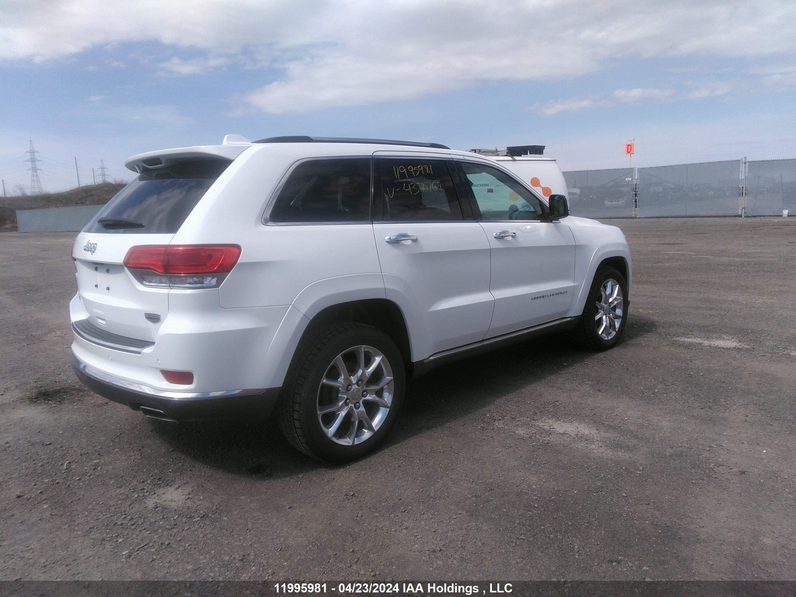 Photo 3 VIN: 1C4RJFJT1EC437768 - JEEP GRAND CHEROKEE 