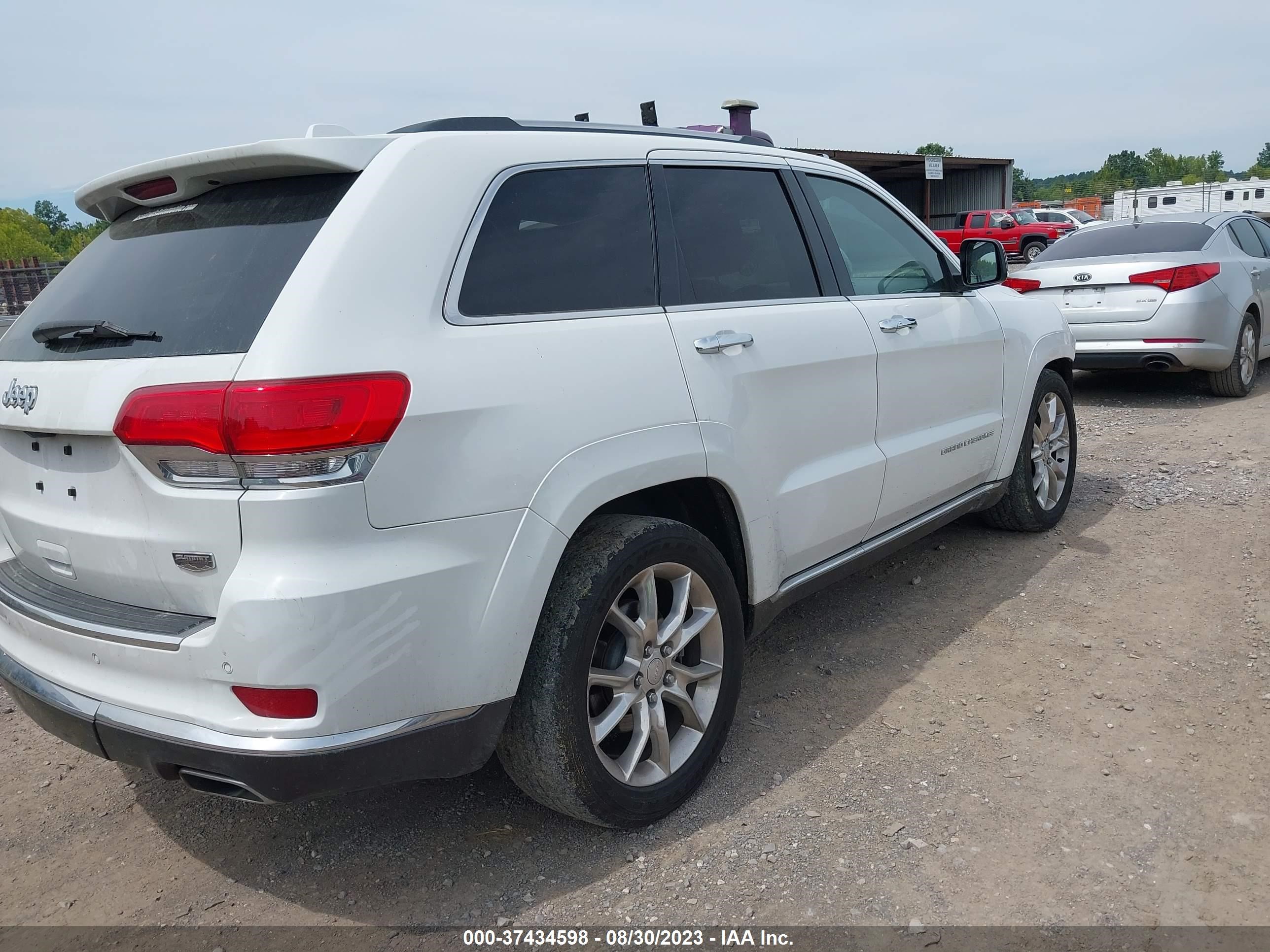 Photo 3 VIN: 1C4RJFJT1FC839131 - JEEP GRAND CHEROKEE 