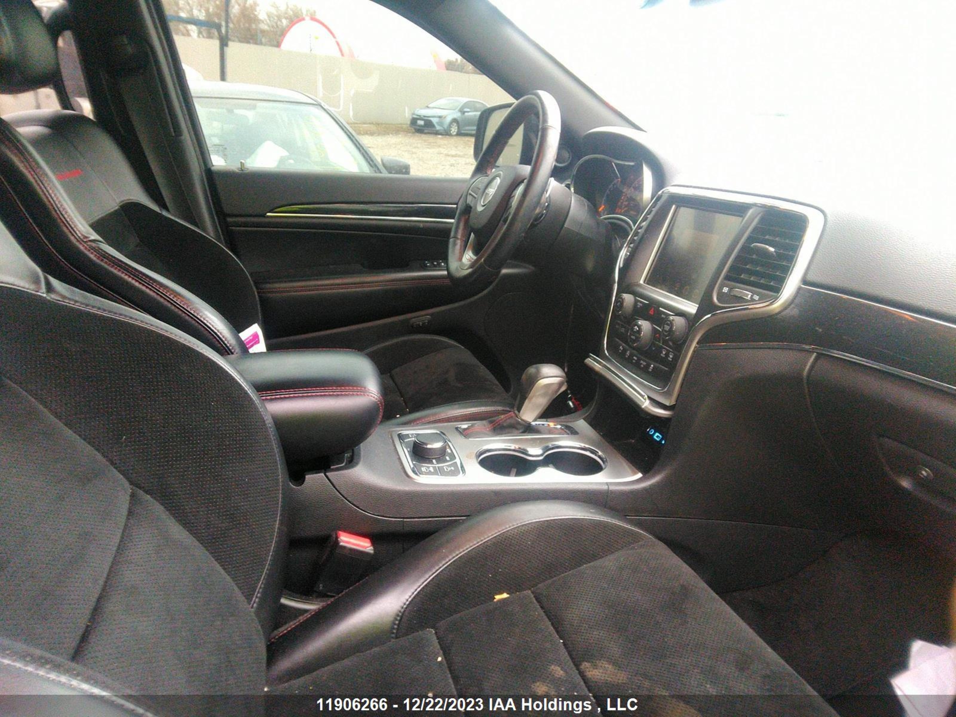 Photo 4 VIN: 1C4RJFLG5HC722123 - JEEP GRAND CHEROKEE 