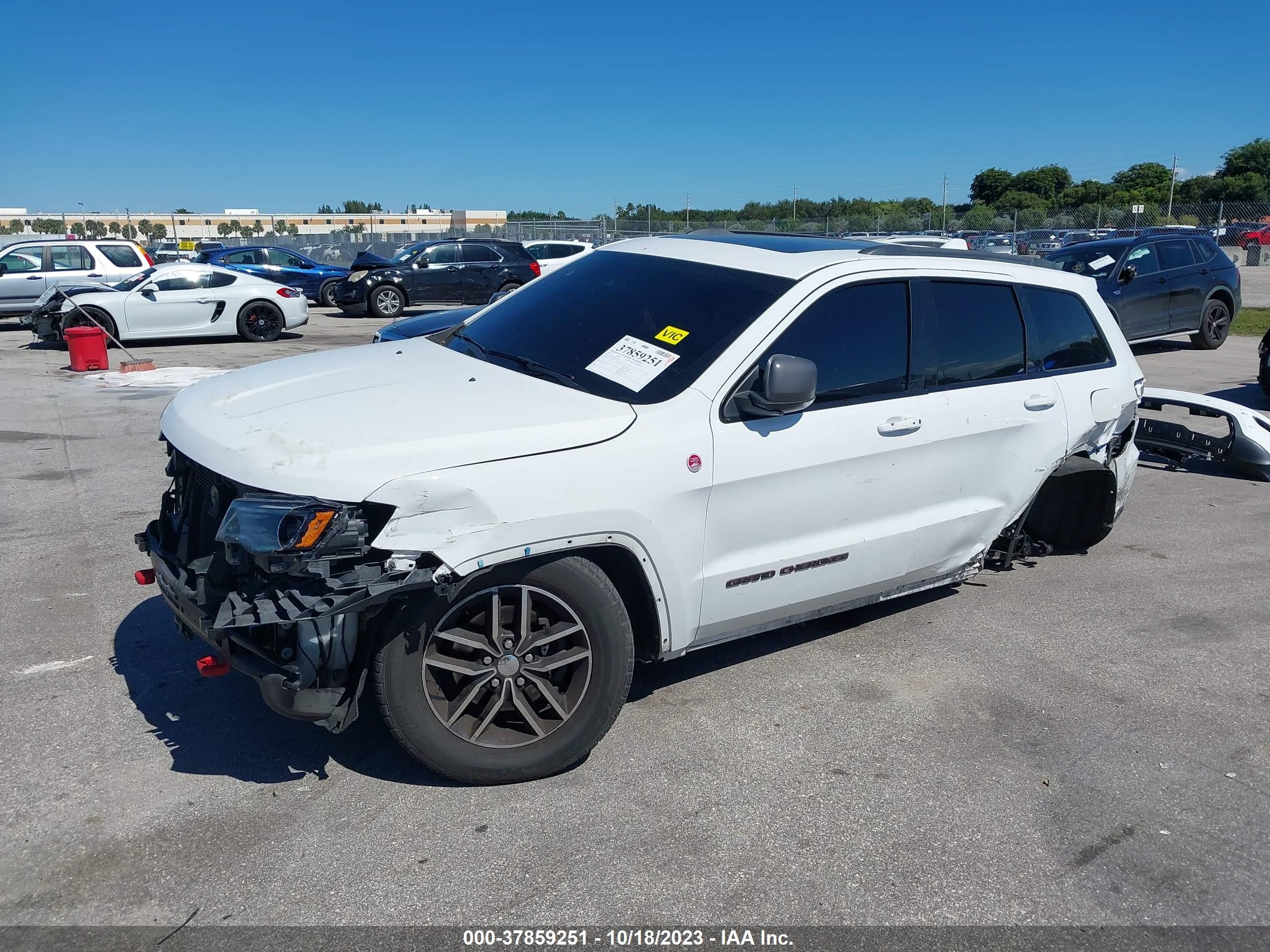 Photo 1 VIN: 1C4RJFLG5HC873883 - JEEP GRAND CHEROKEE 