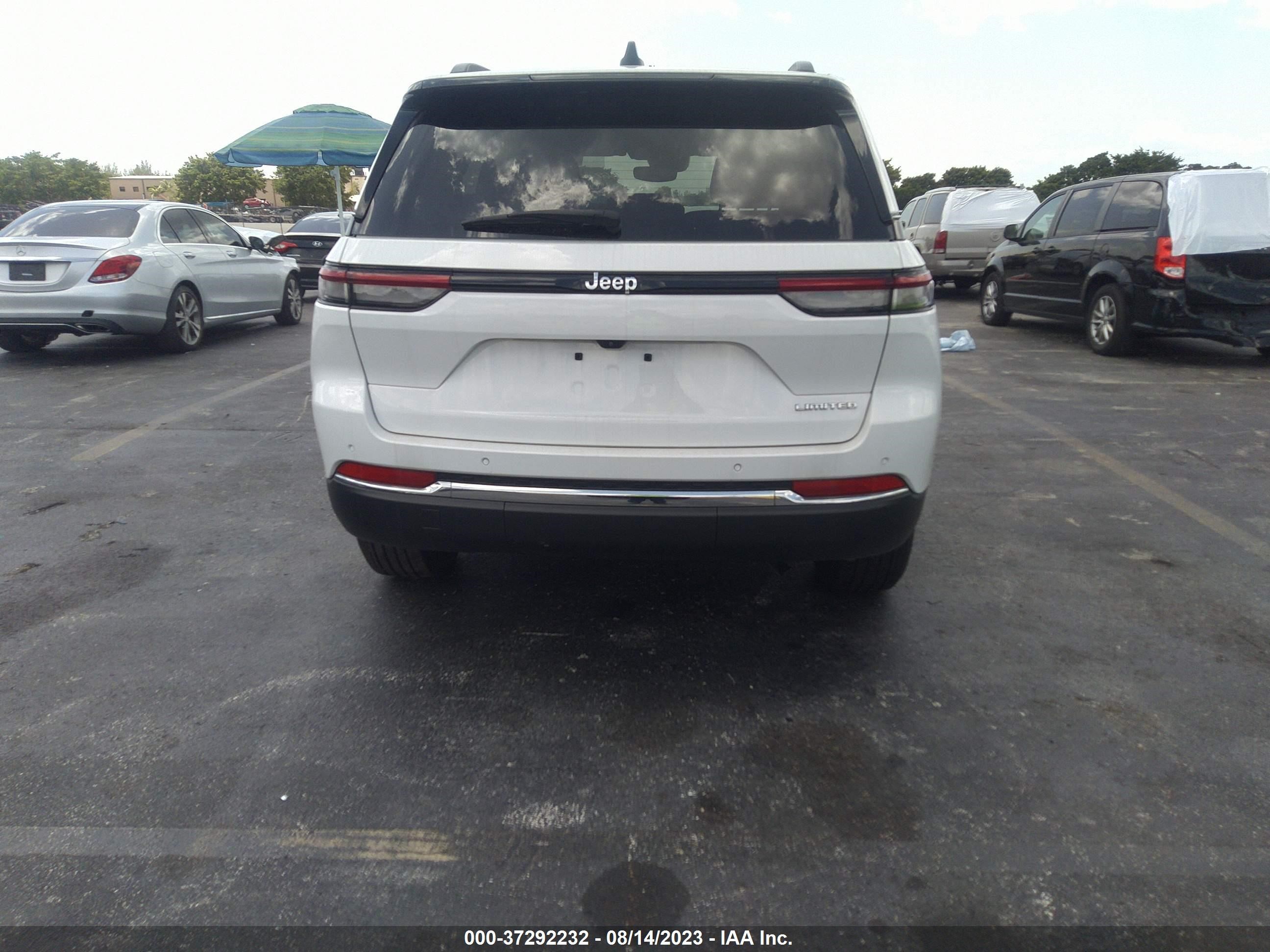 Photo 15 VIN: 1C4RJGBG2N8630750 - JEEP GRAND CHEROKEE 