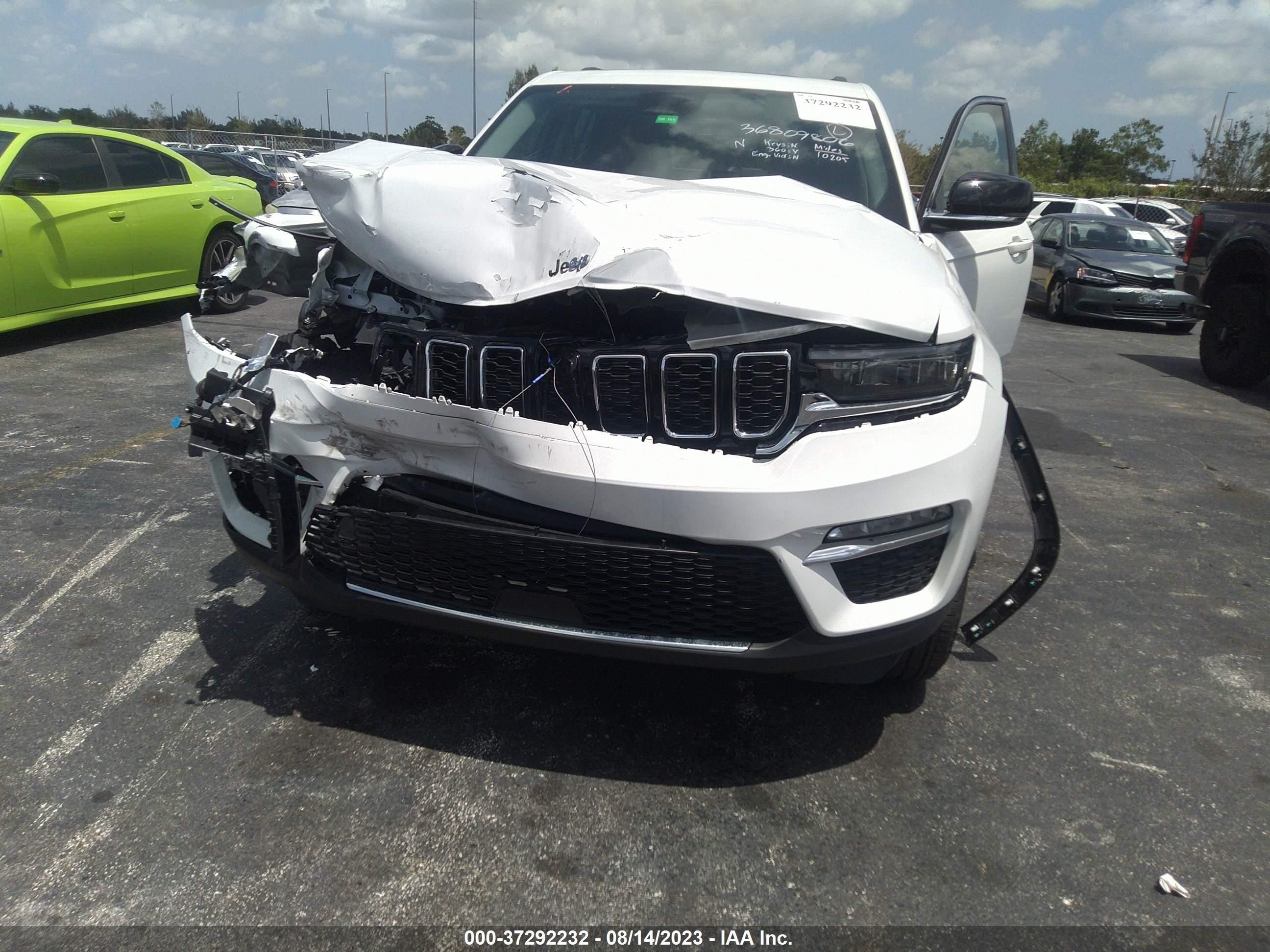 Photo 5 VIN: 1C4RJGBG2N8630750 - JEEP GRAND CHEROKEE 