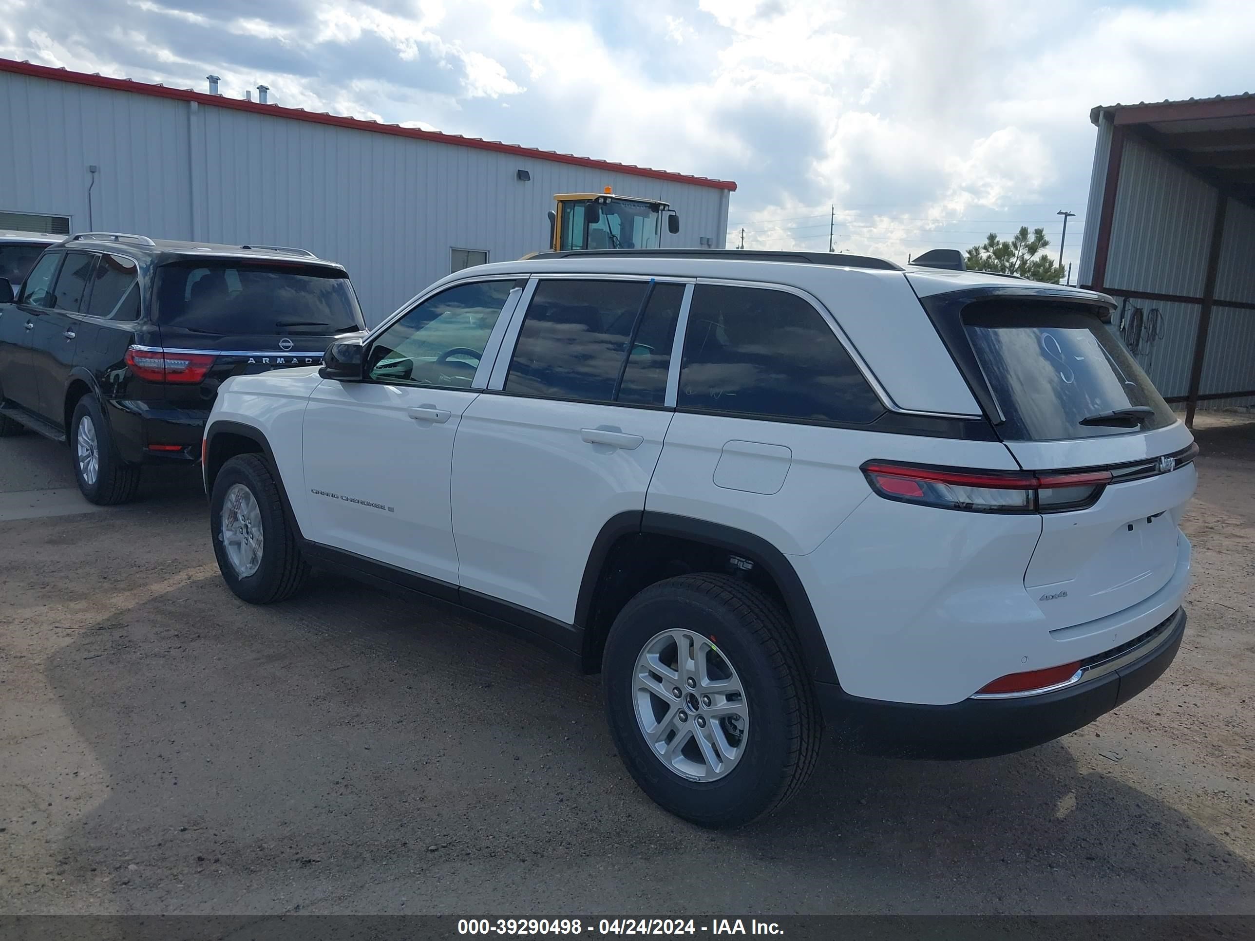 Photo 2 VIN: 1C4RJHAG3RC205421 - JEEP GRAND CHEROKEE 