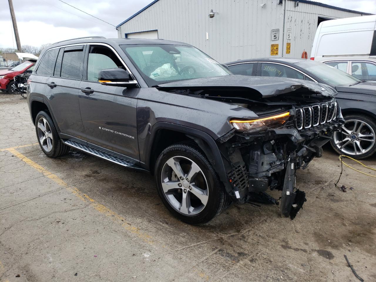 Photo 3 VIN: 1C4RJHBG2P8726645 - JEEP GRAND CHEROKEE 