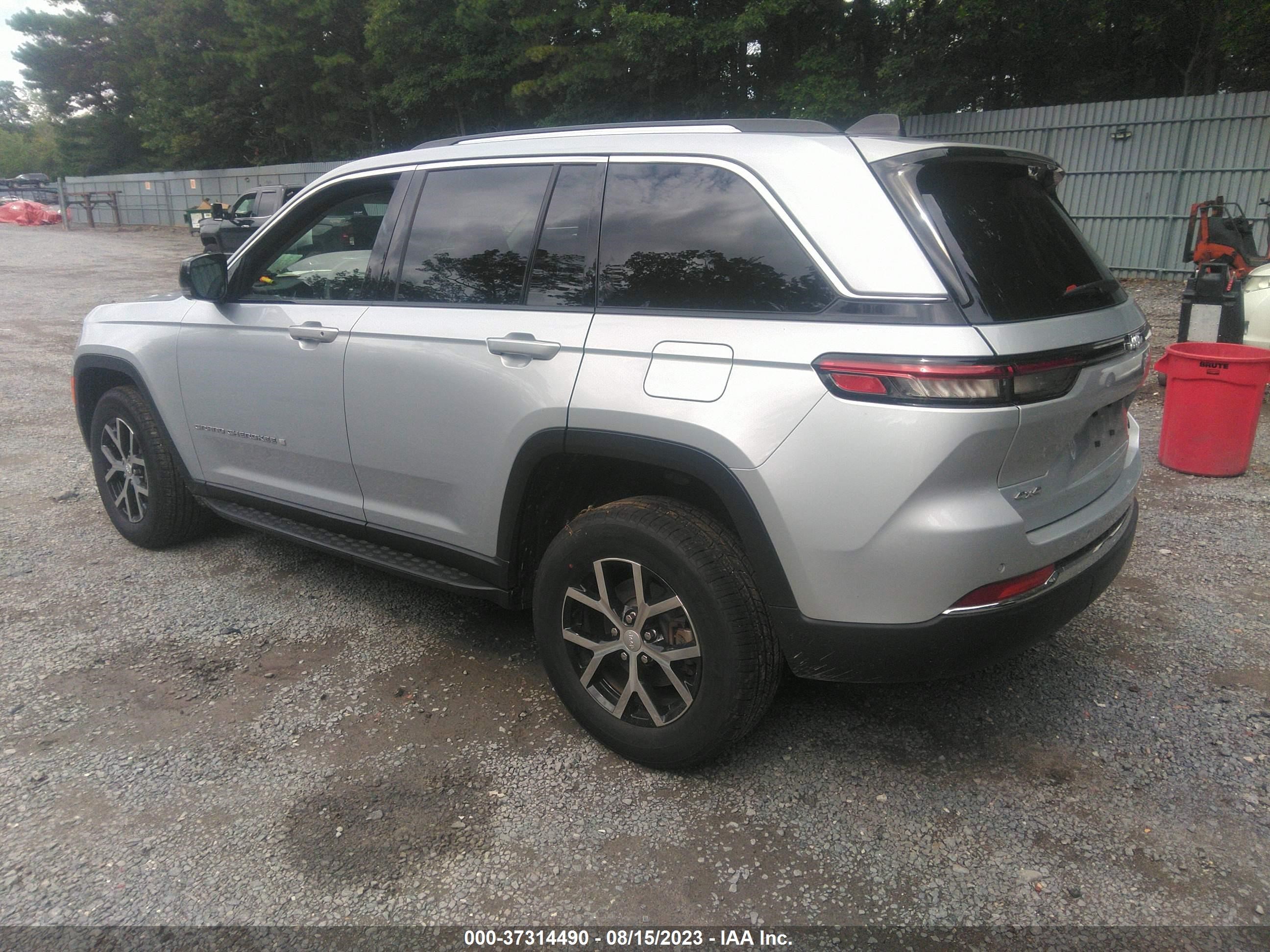 Photo 2 VIN: 1C4RJHBG5P8722816 - JEEP GRAND CHEROKEE 