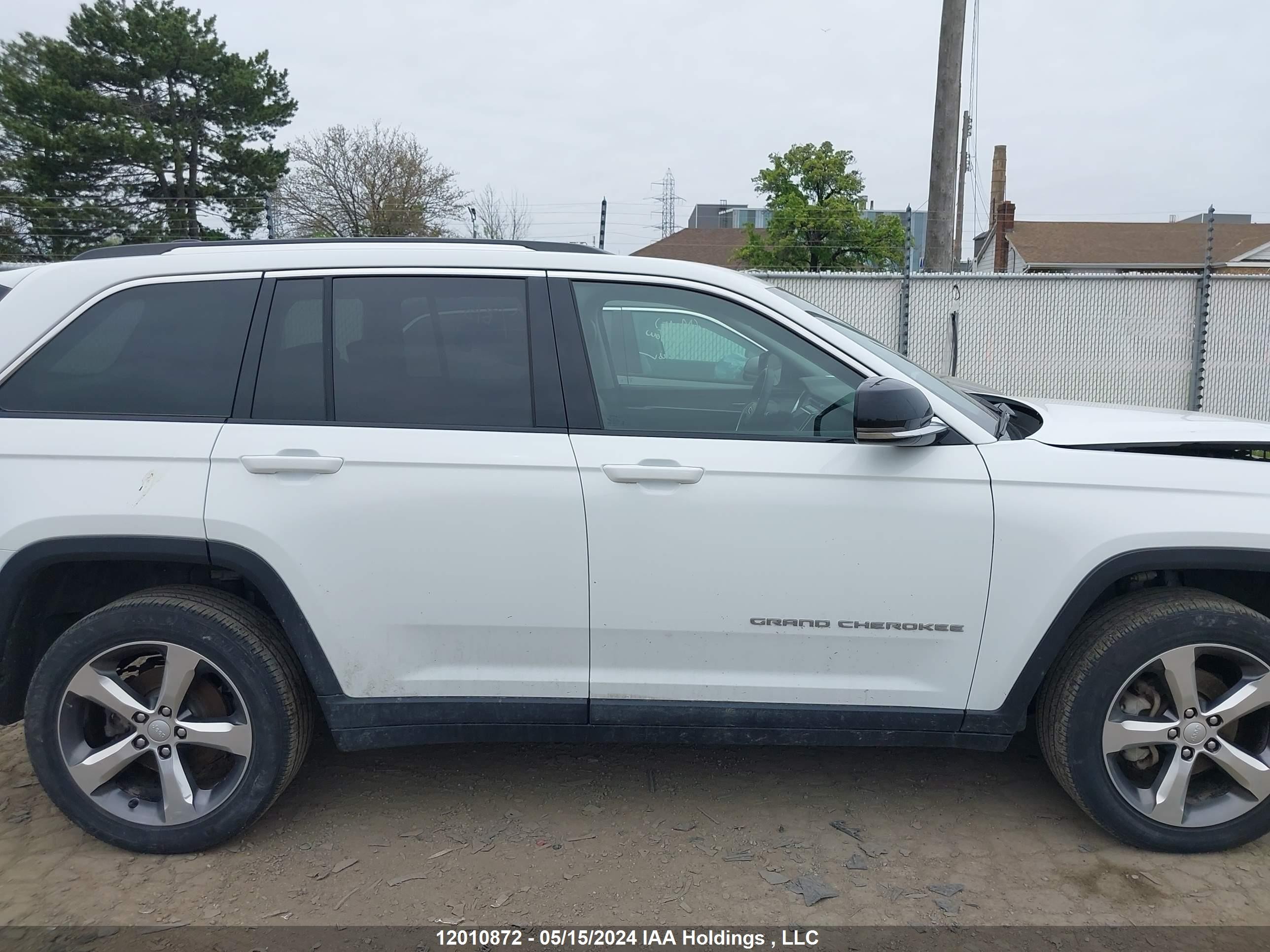 Photo 13 VIN: 1C4RJHBG7N8550723 - JEEP GRAND CHEROKEE 